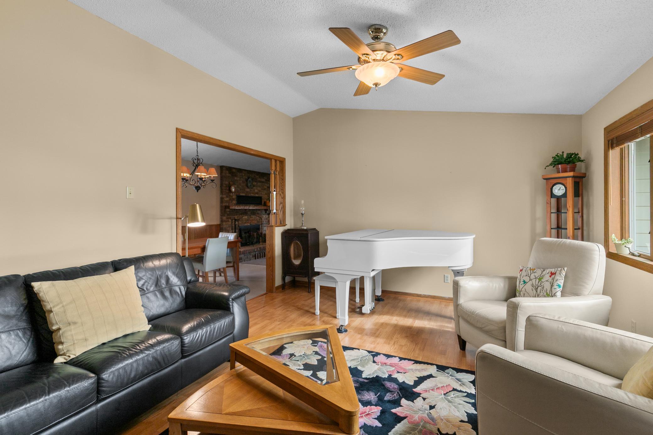 View of Residential at 555 Oak Drive, Vadnais Heights MN 55127, Vadnais Heights (13 of 47) - Mike Wilen | Minnesota Team Real Estate