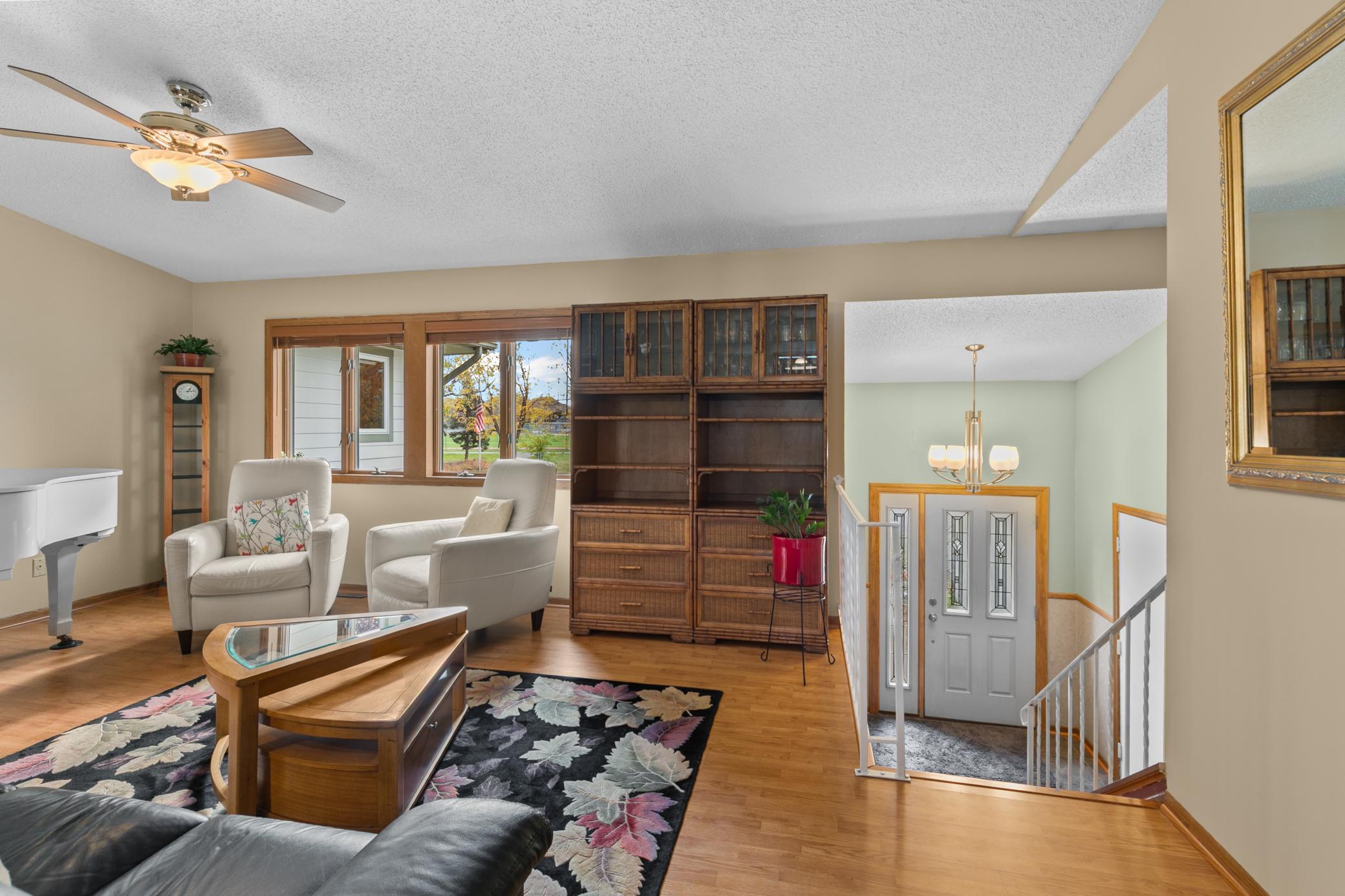 View of Residential at 555 Oak Drive, Vadnais Heights MN 55127, Vadnais Heights (12 of 47) - Mike Wilen | Minnesota Team Real Estate