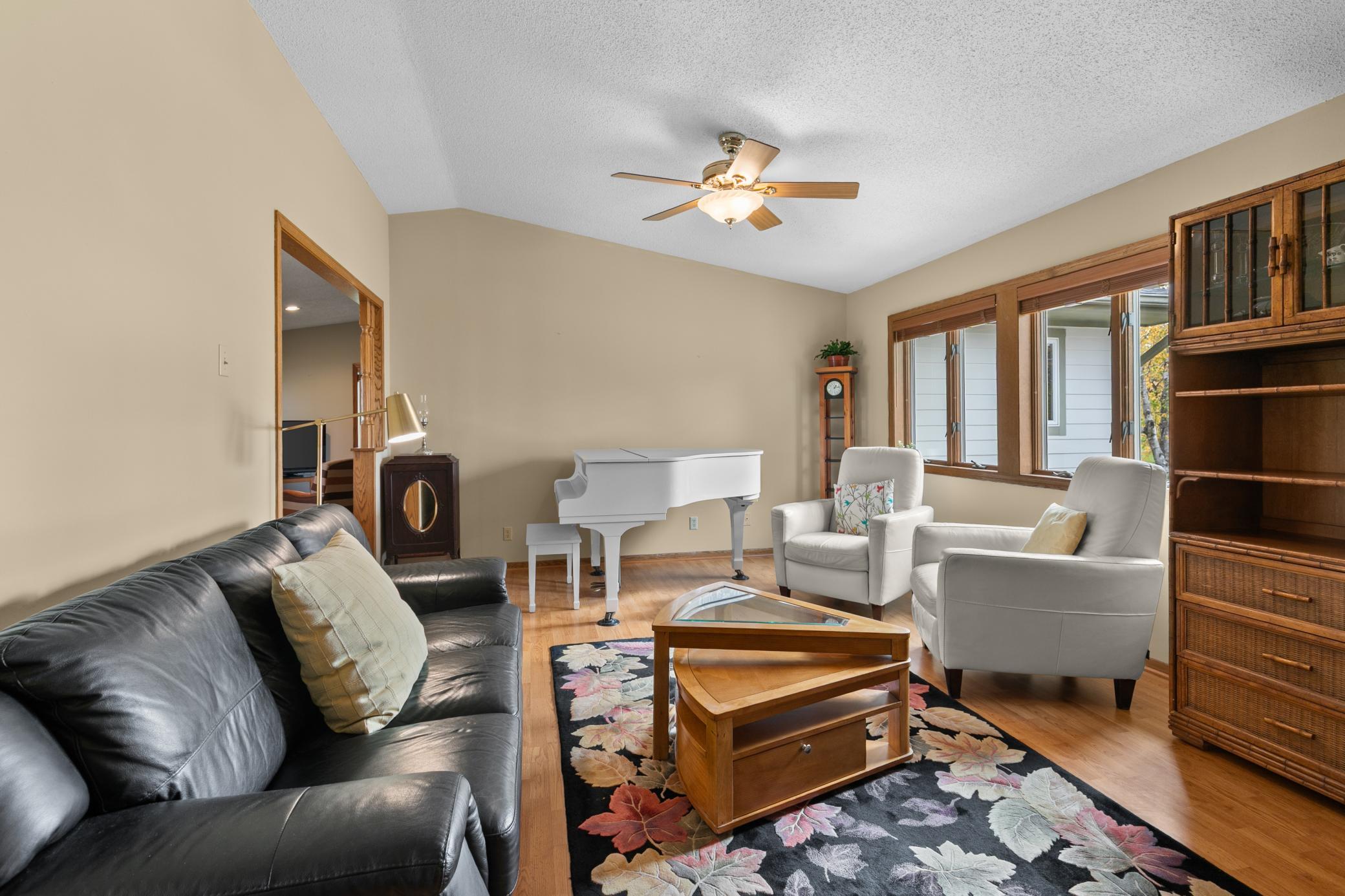 View of Residential at 555 Oak Drive, Vadnais Heights MN 55127, Vadnais Heights (11 of 47) - Mike Wilen | Minnesota Team Real Estate