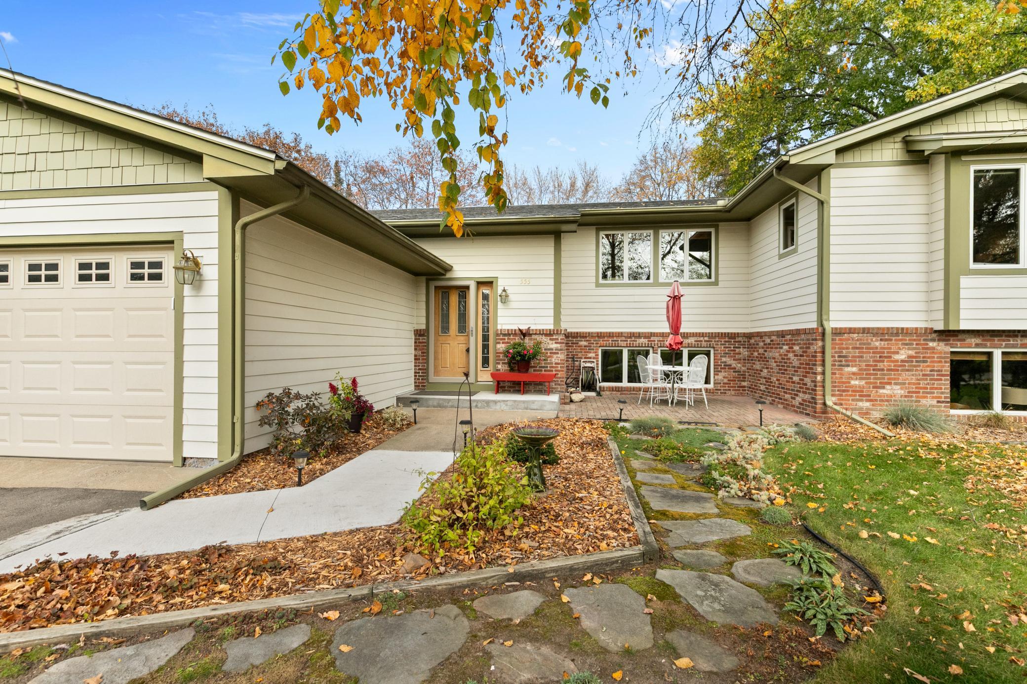 View of Residential at 555 Oak Drive, Vadnais Heights MN 55127, Vadnais Heights (4 of 47) - Mike Wilen | Minnesota Team Real Estate