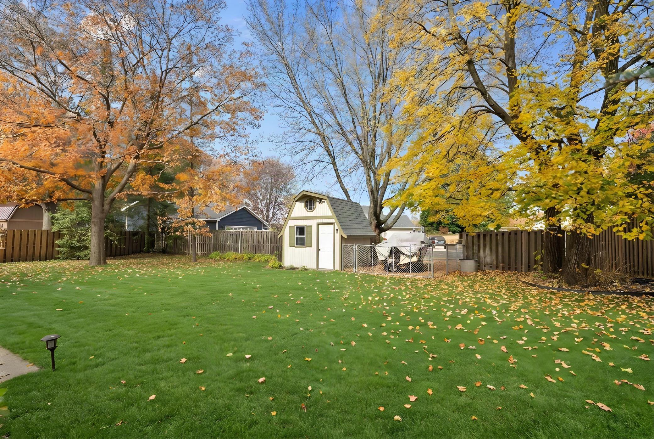 View of Residential at 555 Oak Drive, Vadnais Heights MN 55127, Vadnais Heights (6 of 68) - Mike Wilen | Minnesota Team Real Estate
