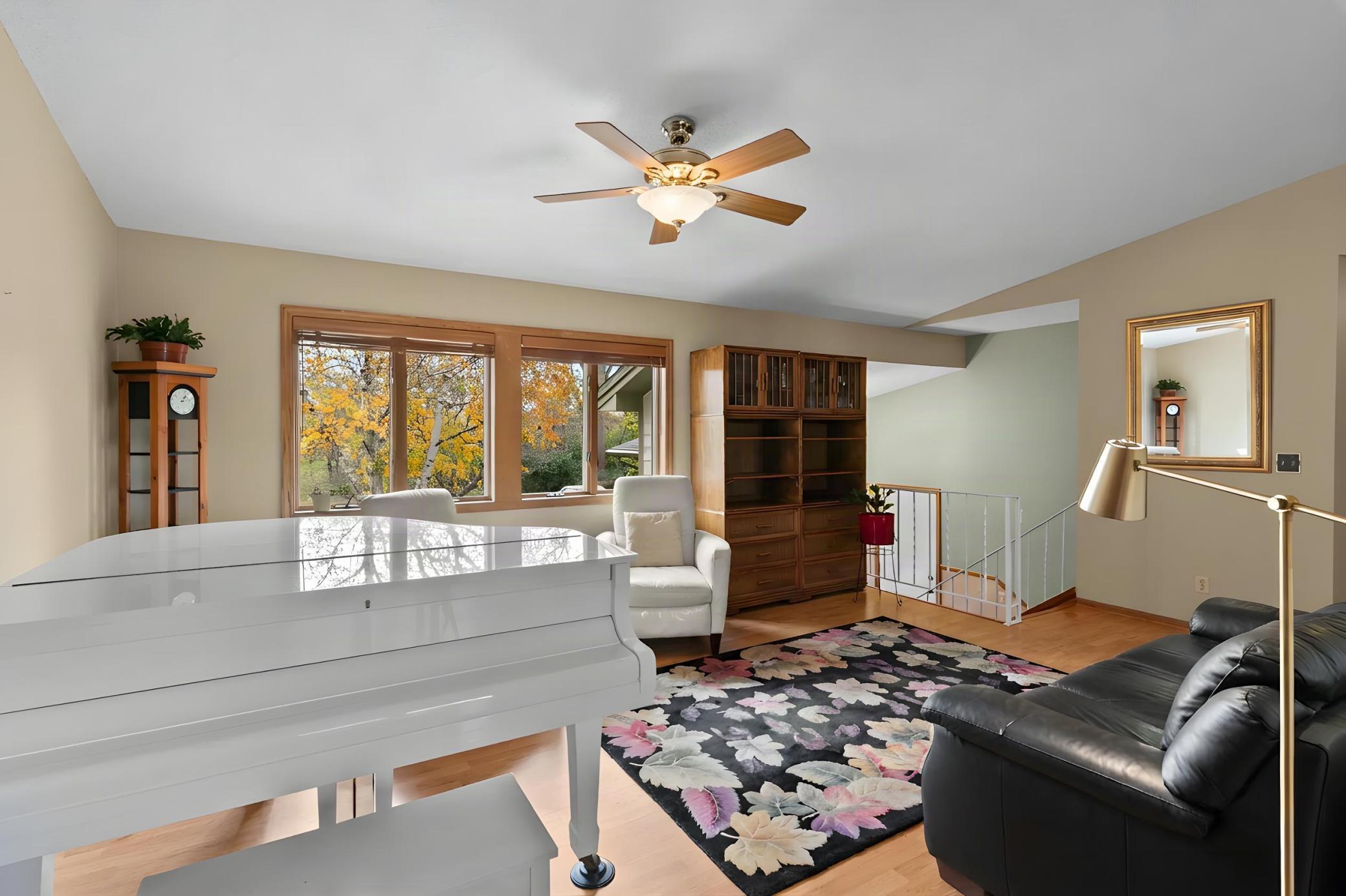 View of Residential at 555 Oak Drive, Vadnais Heights MN 55127, Vadnais Heights (30 of 68) - Mike Wilen | Minnesota Team Real Estate