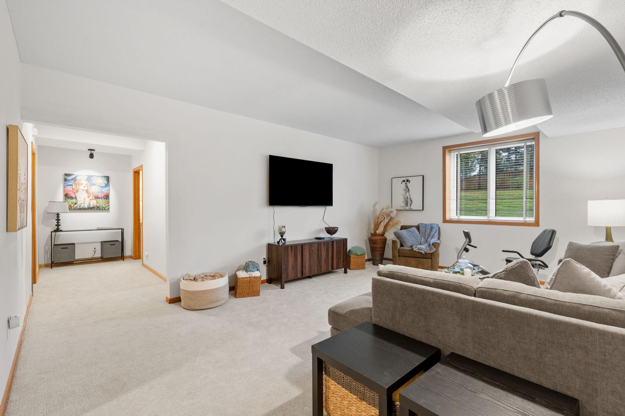 View of Residential at 17568 Frondell Court, Eden Prairie MN 55347, Eden Prairie (49 of 74) - Mike Wilen | Minnesota Team Real Estate