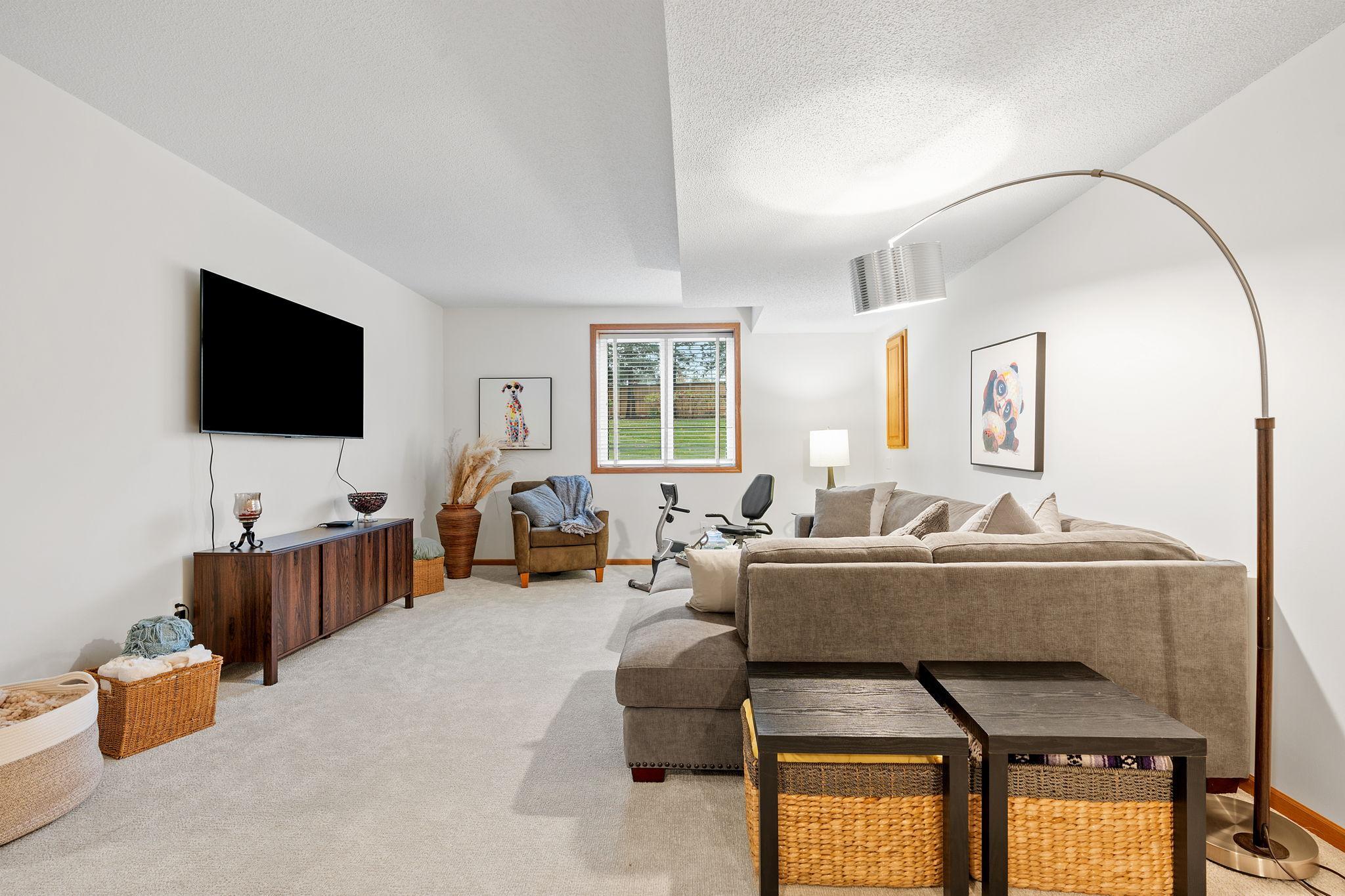 View of Residential at 17568 Frondell Court, Eden Prairie MN 55347, Eden Prairie (47 of 74) - Mike Wilen | Minnesota Team Real Estate