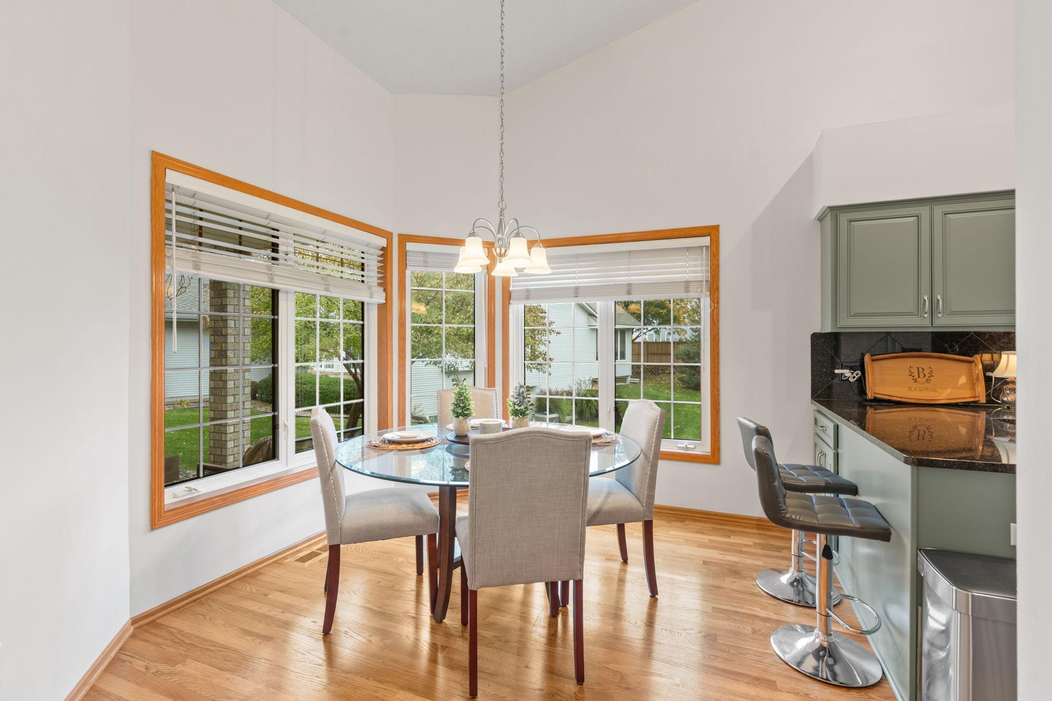 View of Residential at 17568 Frondell Court, Eden Prairie MN 55347, Eden Prairie (18 of 74) - Mike Wilen | Minnesota Team Real Estate
