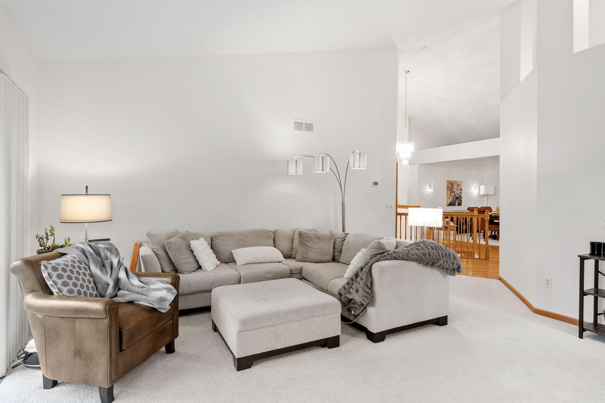 View of Residential at 17568 Frondell Court, Eden Prairie MN 55347, Eden Prairie (10 of 74) - Mike Wilen | Minnesota Team Real Estate