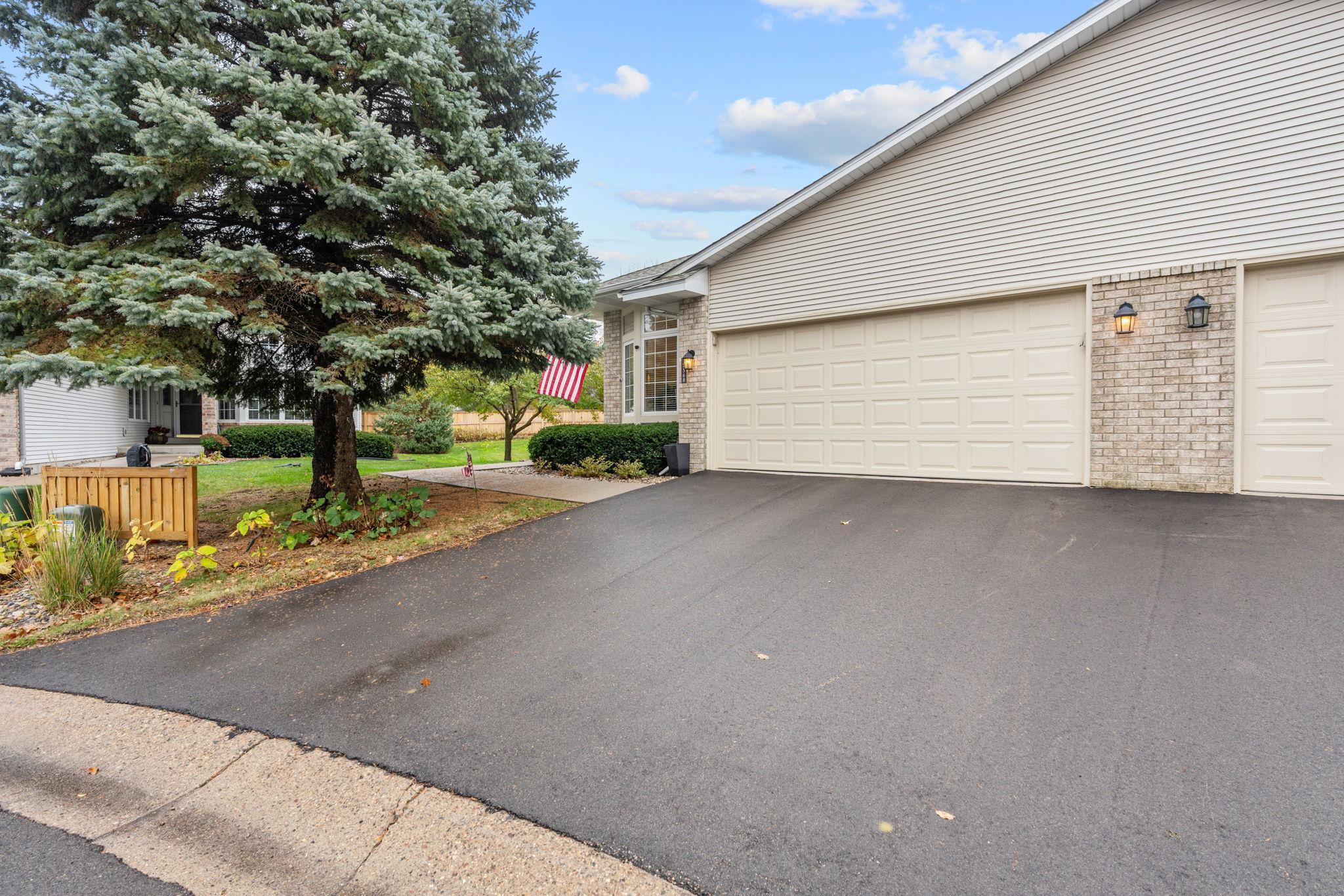 View of Residential at 17568 Frondell Court, Eden Prairie MN 55347, Eden Prairie (67 of 74) - Mike Wilen | Minnesota Team Real Estate