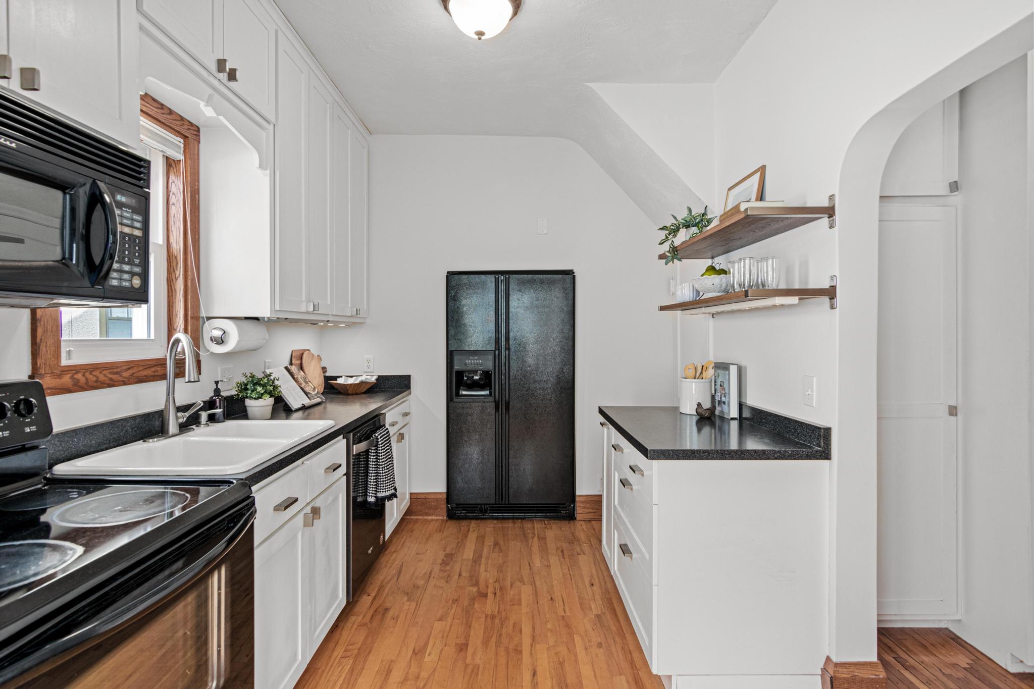 View of Residential at 1760 Palace Avenue, Saint Paul MN 55105, Saint Paul (17 of 36) - Mike Wilen | Minnesota Team Real Estate