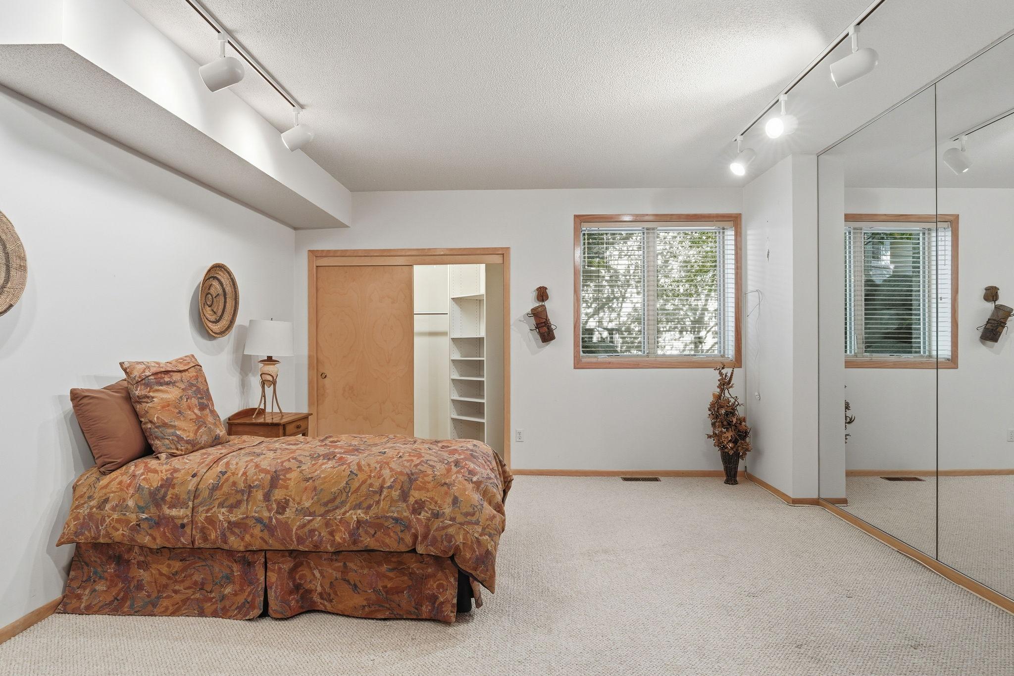 View of Residential at 8983 Garland Court, Eden Prairie MN 55347, Eden Prairie (58 of 87) - Mike Wilen | Minnesota Team Real Estate