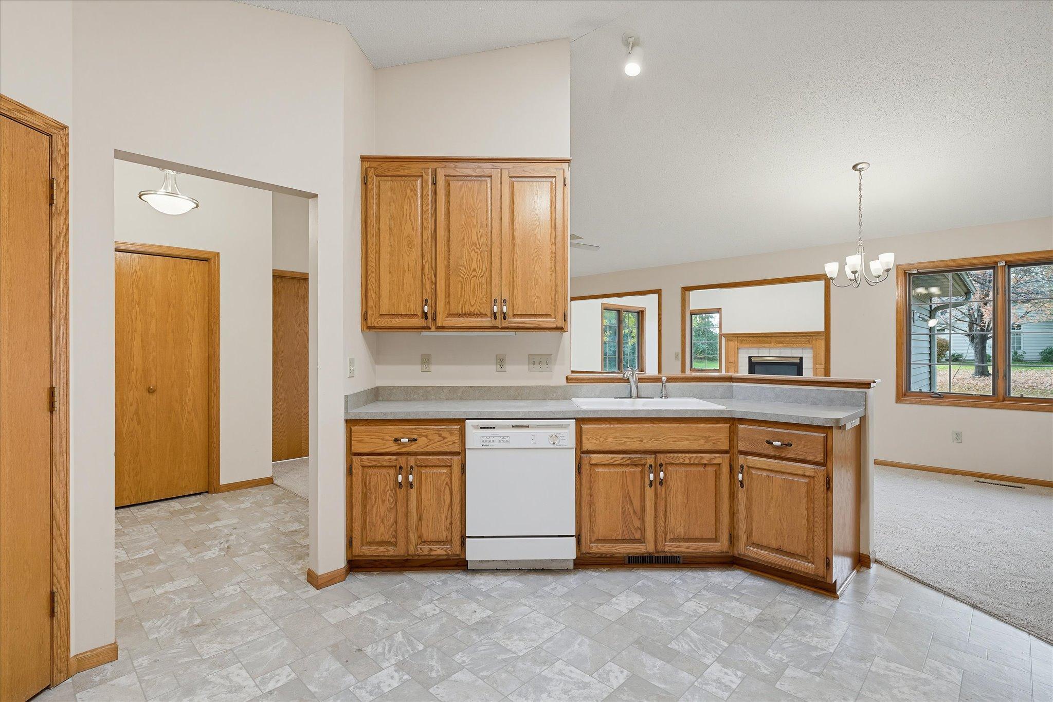 View of Residential at 8501 Inverness Lane, Brooklyn Park MN 55443, Brooklyn Park (15 of 29) - Mike Wilen | Minnesota Team Real Estate