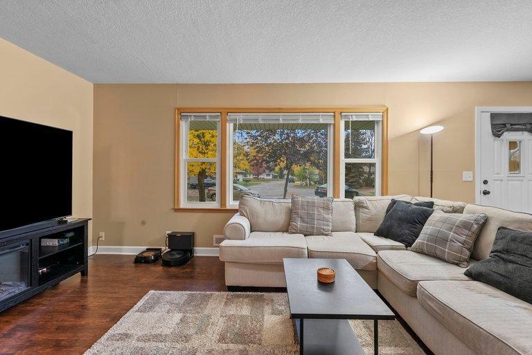 View of Residential at 2307 114th Lane, Coon Rapids MN 55433, Coon Rapids (5 of 31) - Mike Wilen | Minnesota Team Real Estate