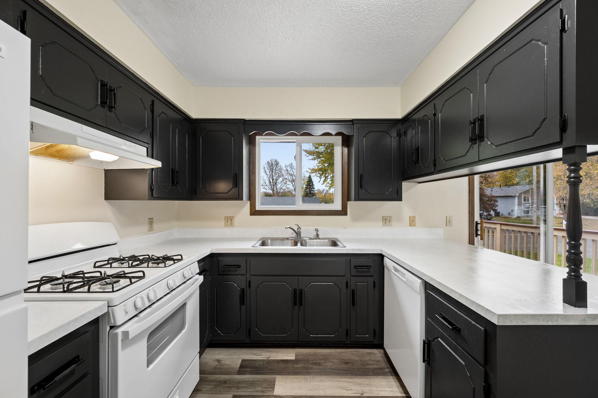 View of Residential Income at 1460 Meadow Lane, Maple Plain MN 55359, Maple Plain (7 of 40) - Mike Wilen | Minnesota Team Real Estate