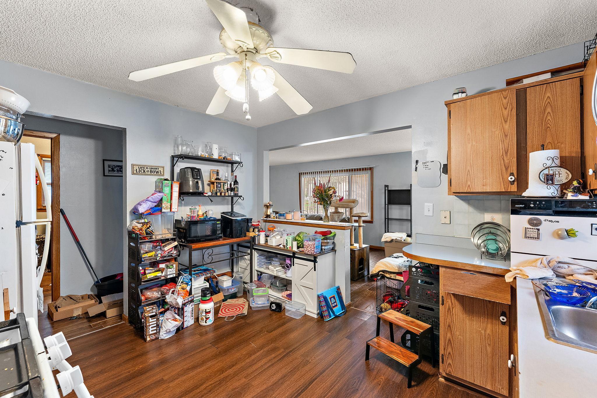 View of Residential at 828 Deppe Street, West Saint Paul MN 55118, West Saint Paul (7 of 27) - Mike Wilen | Minnesota Team Real Estate