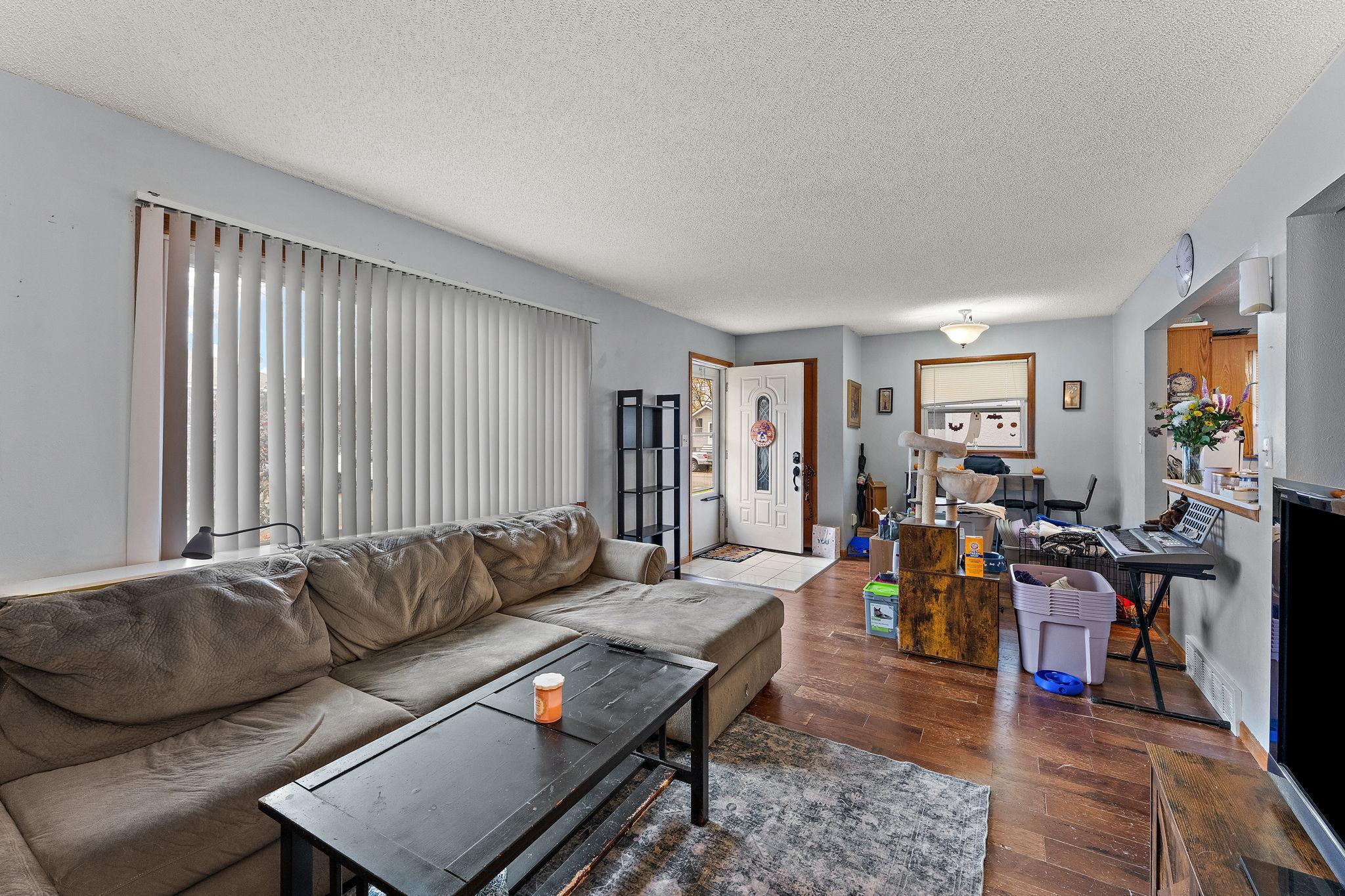 View of Residential at 828 Deppe Street, West Saint Paul MN 55118, West Saint Paul (4 of 27) - Mike Wilen | Minnesota Team Real Estate