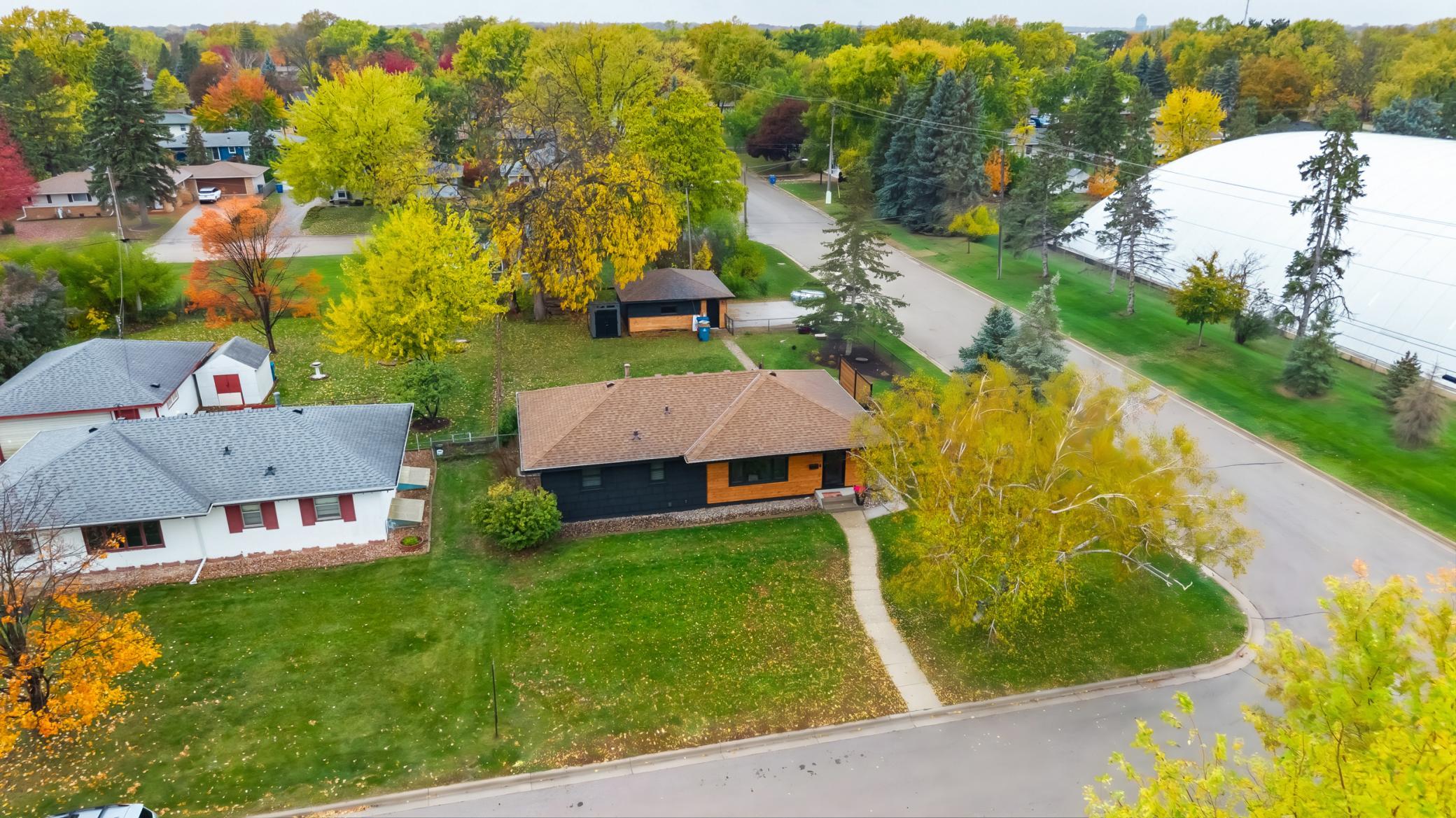 View of Residential at 10000 Colfax Avenue, Bloomington MN 55431, Bloomington (23 of 28) - Mike Wilen | Minnesota Team Real Estate