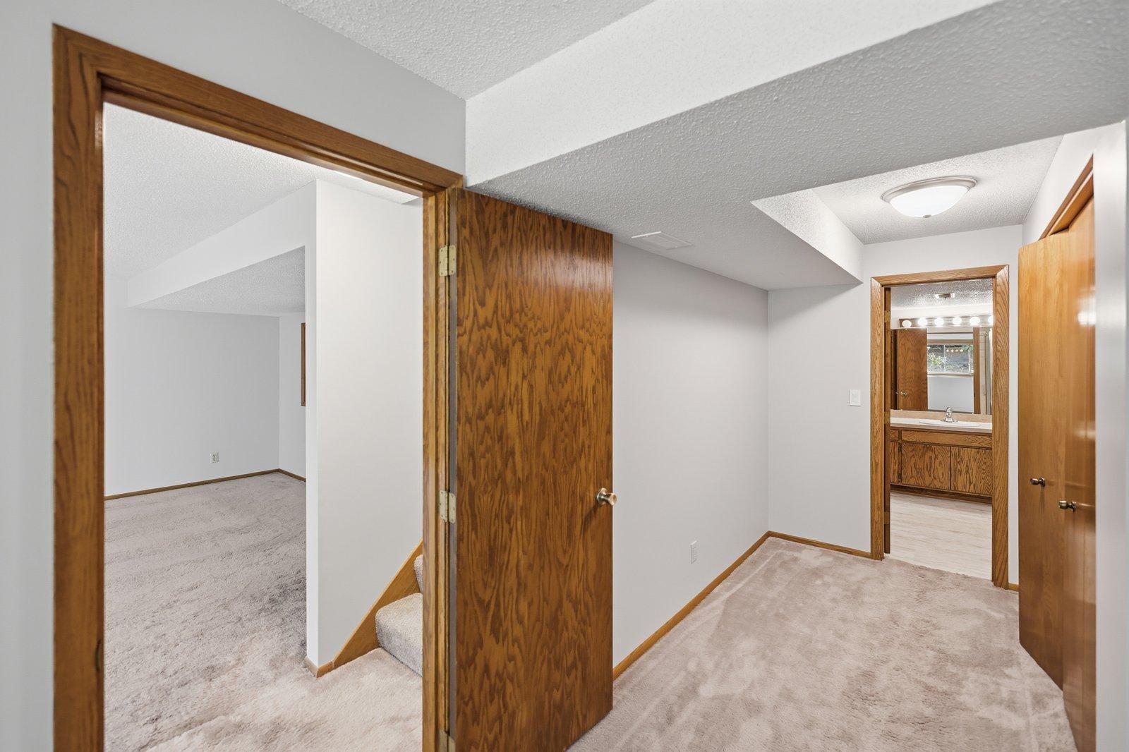 View of Residential at 11061 Hyland Terrace, Eden Prairie MN 55344, Eden Prairie (32 of 50) - Mike Wilen | Minnesota Team Real Estate