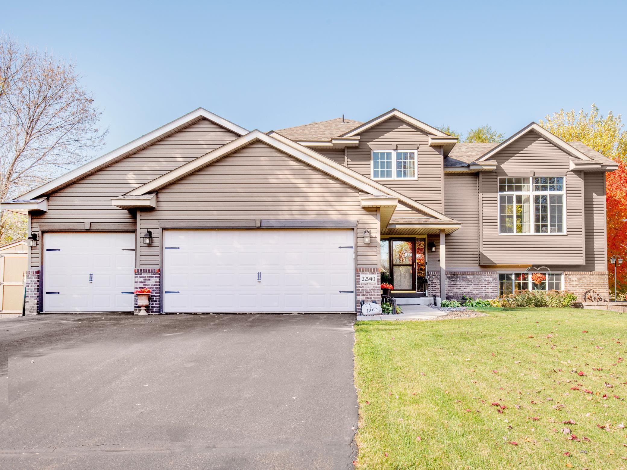 View of Residential at 22940 Rachael Drive, Rogers MN 55374, Rogers (3 of 53) - Mike Wilen | Minnesota Team Real Estate
