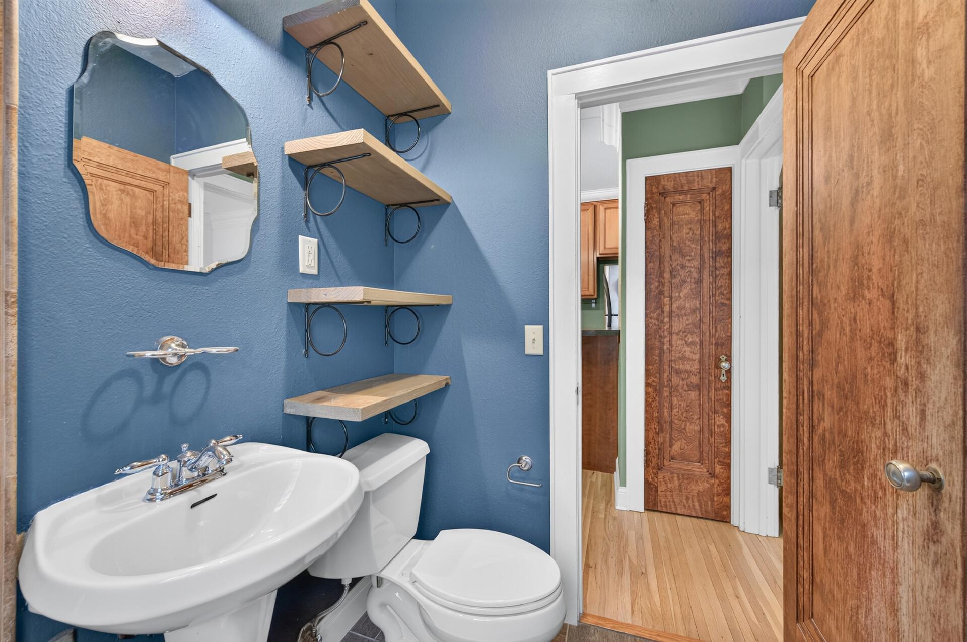 View of Residential at 4221 Nicollet Avenue #100, Minneapolis MN 55409, Minneapolis (22 of 33) - Mike Wilen | Minnesota Team Real Estate