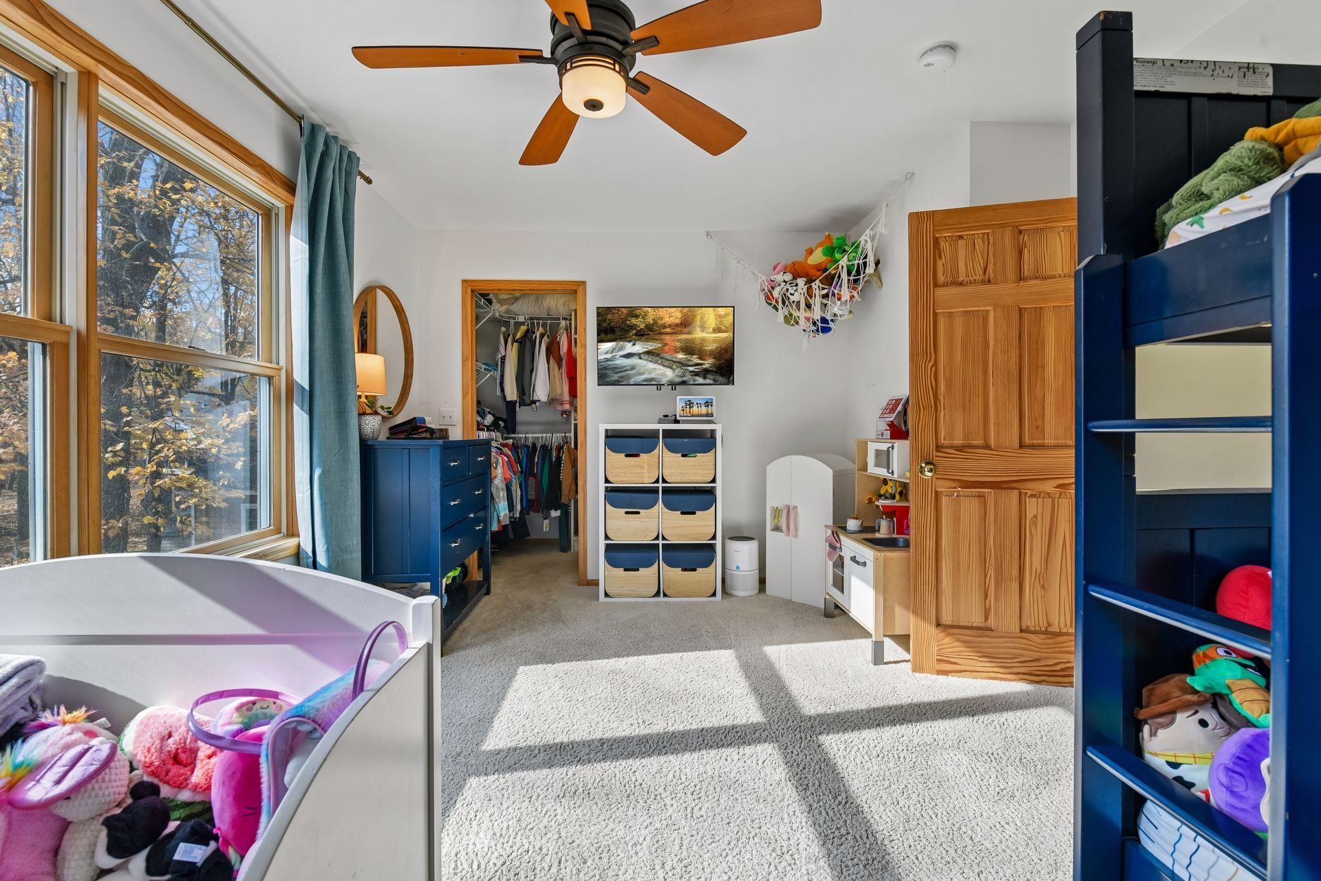 View of Residential at 19045 Lake Avenue, Wayzata MN 55391, Wayzata (55 of 69) - Mike Wilen | Minnesota Team Real Estate
