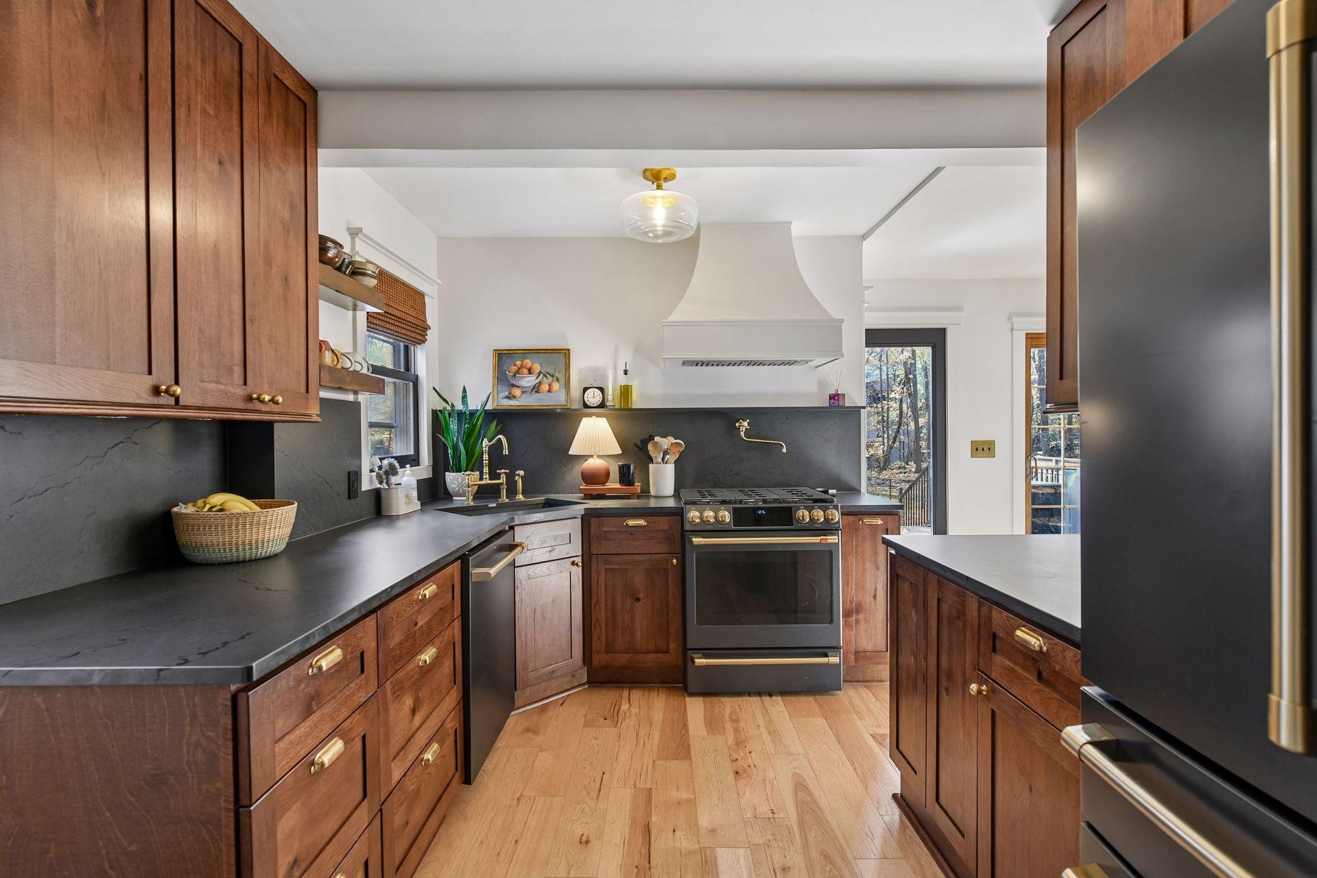 View of Residential at 19045 Lake Avenue, Wayzata MN 55391, Wayzata (32 of 69) - Mike Wilen | Minnesota Team Real Estate