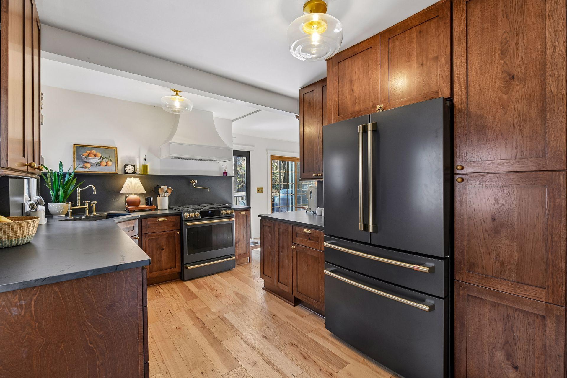 View of Residential at 19045 Lake Avenue, Wayzata MN 55391, Wayzata (31 of 69) - Mike Wilen | Minnesota Team Real Estate