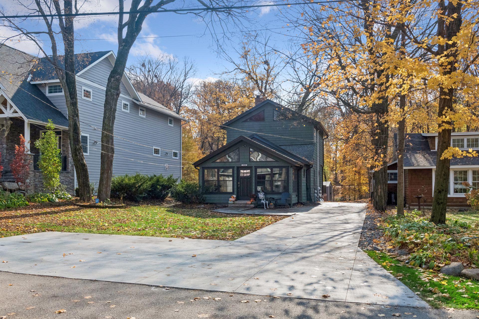 View of Residential at 19045 Lake Avenue, Wayzata MN 55391, Wayzata (9 of 69) - Mike Wilen | Minnesota Team Real Estate