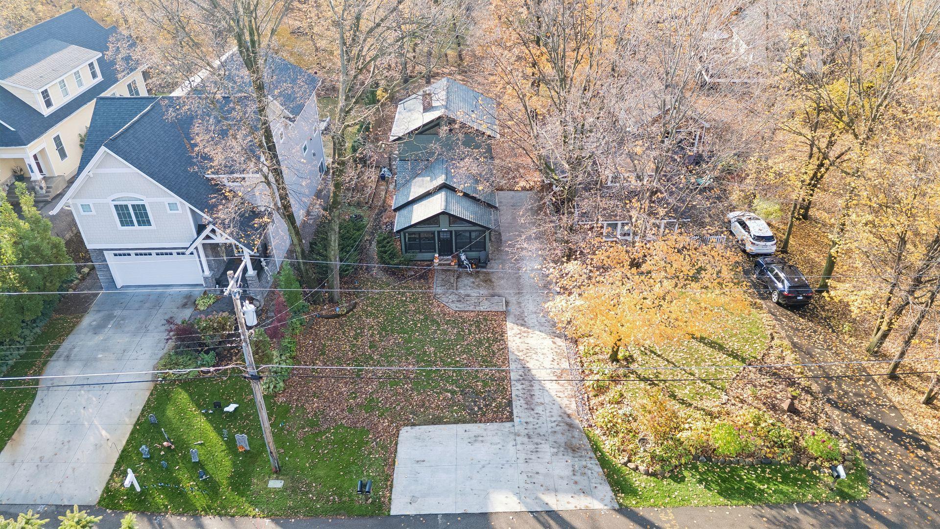 View of Residential at 19045 Lake Avenue, Wayzata MN 55391, Wayzata (6 of 69) - Mike Wilen | Minnesota Team Real Estate