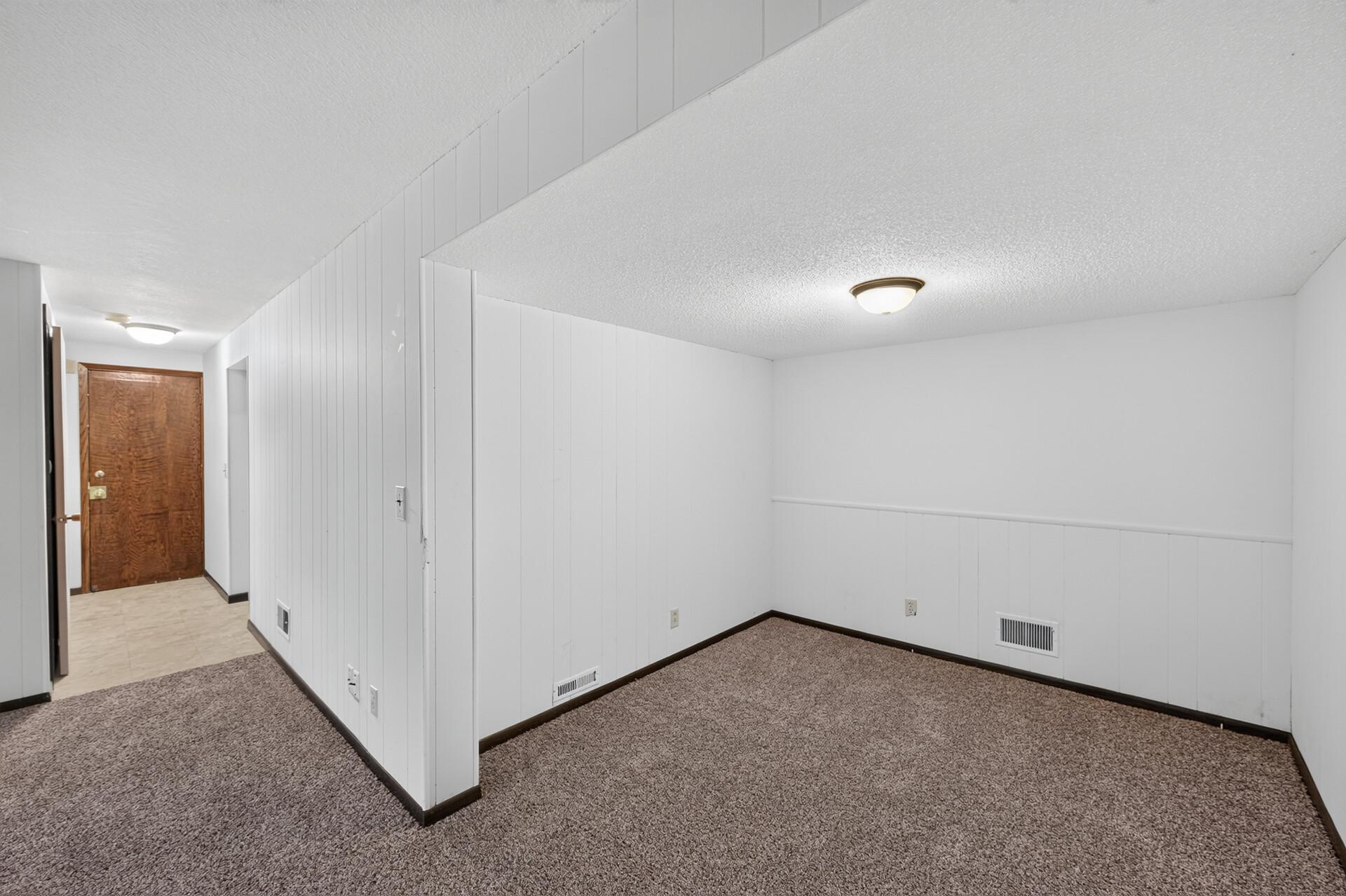 View of Residential at 2187 Springside Drive, Saint Paul MN 55119, Saint Paul (21 of 64) - Mike Wilen | Minnesota Team Real Estate