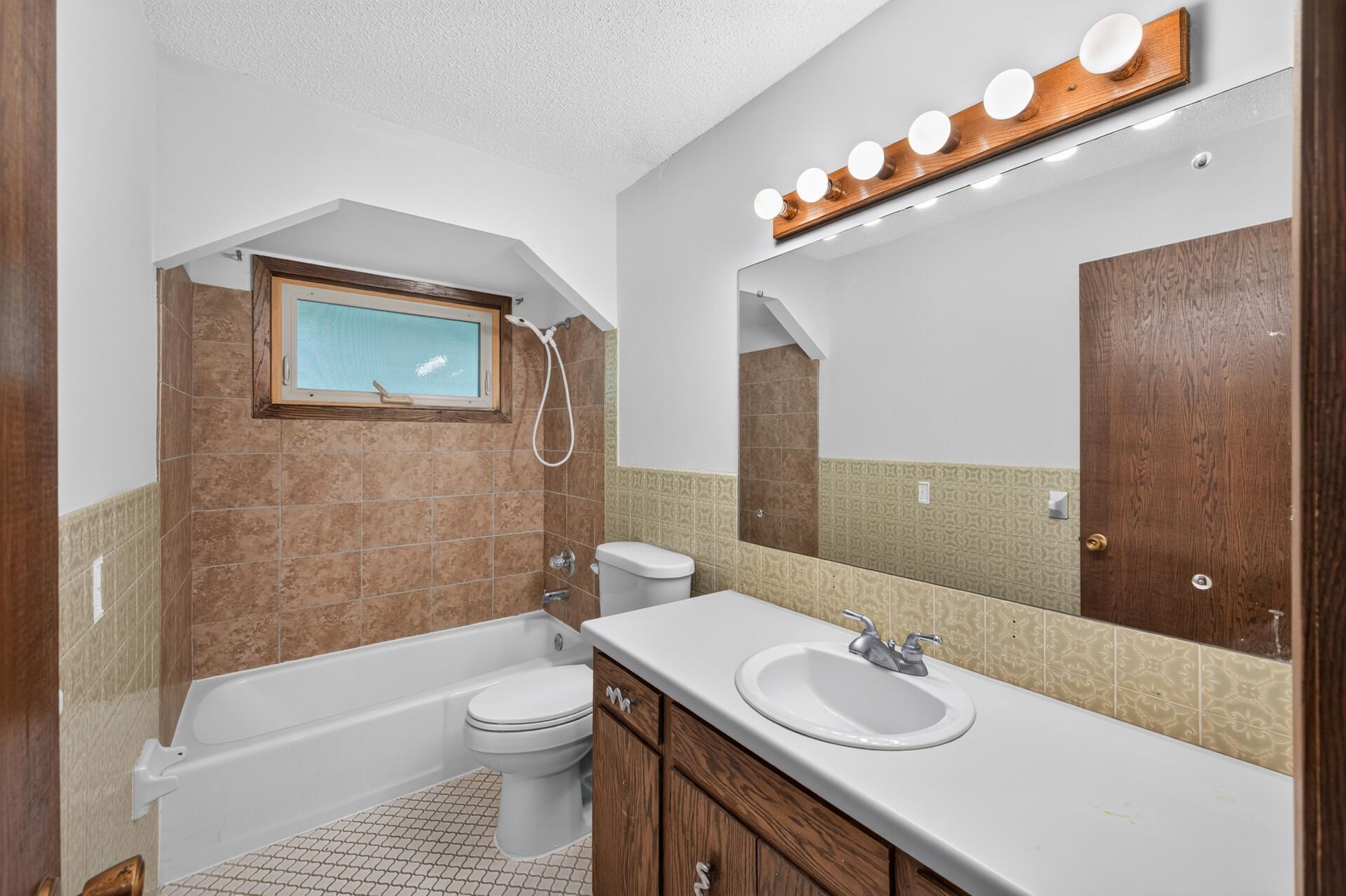 View of Residential at 2187 Springside Drive, Saint Paul MN 55119, Saint Paul (43 of 64) - Mike Wilen | Minnesota Team Real Estate