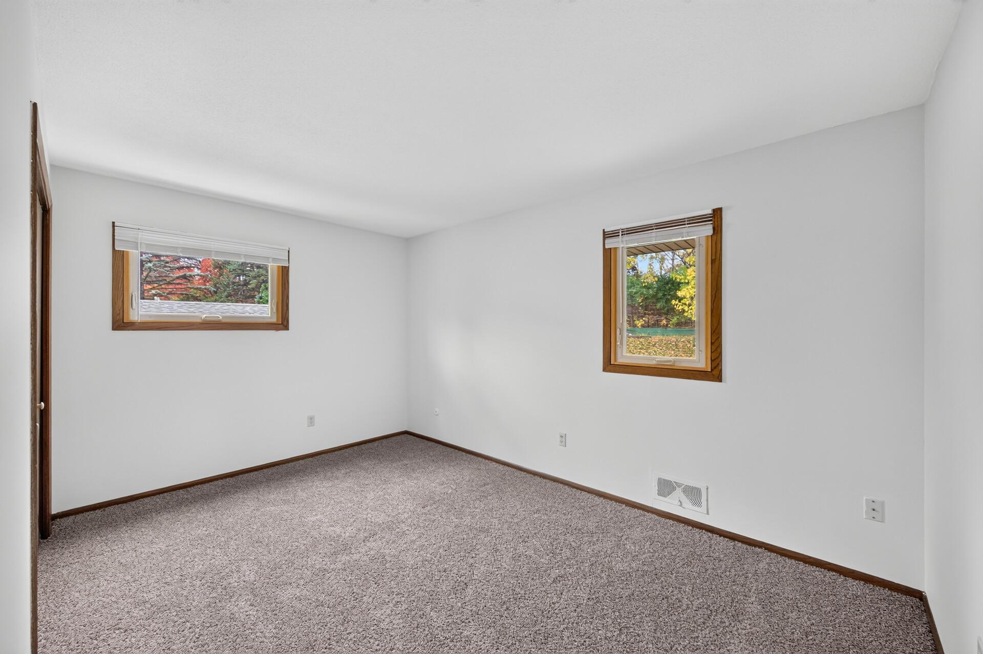View of Residential at 2187 Springside Drive, Saint Paul MN 55119, Saint Paul (45 of 64) - Mike Wilen | Minnesota Team Real Estate