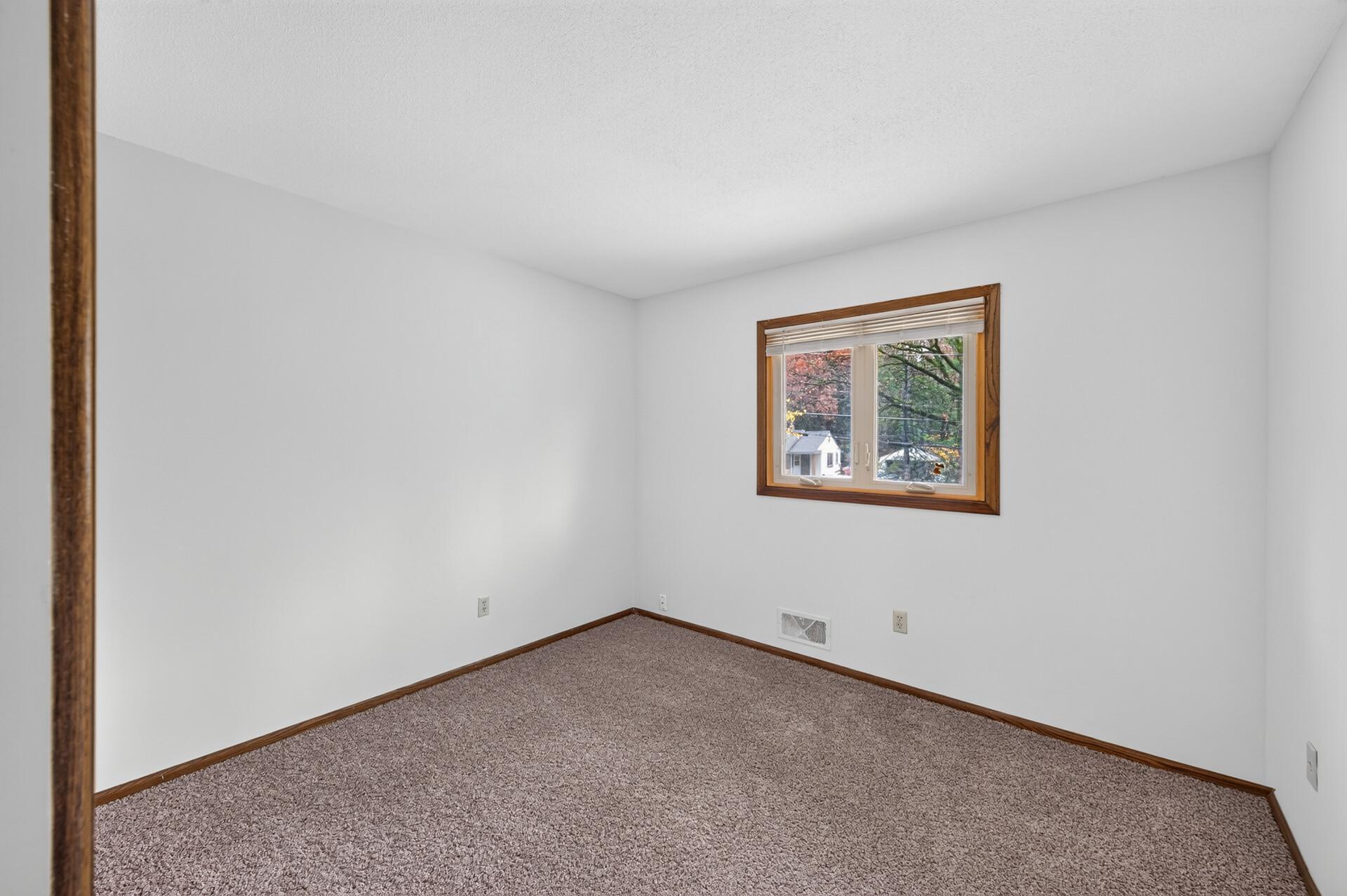 View of Residential at 2187 Springside Drive, Saint Paul MN 55119, Saint Paul (40 of 64) - Mike Wilen | Minnesota Team Real Estate