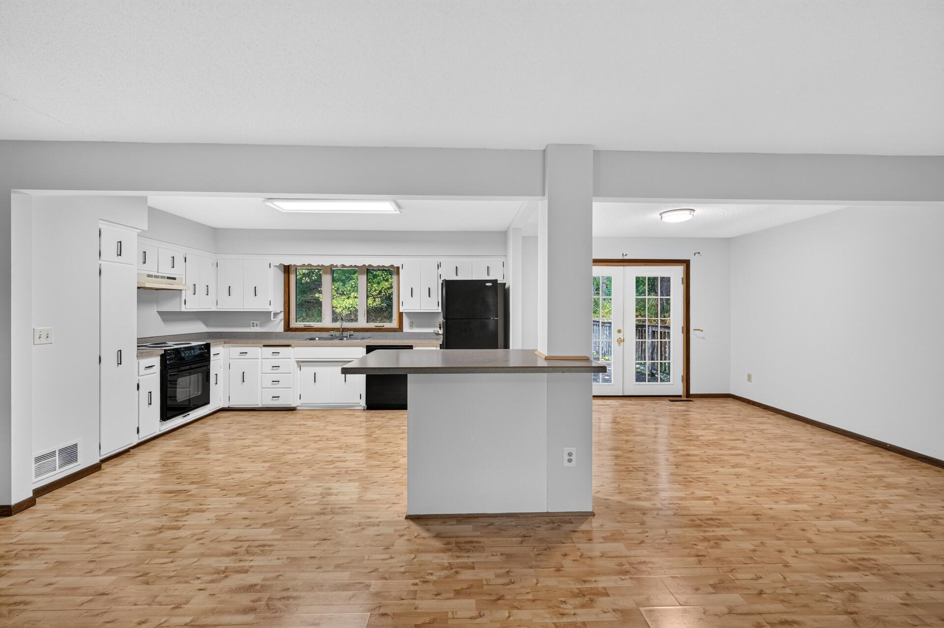 View of Residential at 2187 Springside Drive, Saint Paul MN 55119, Saint Paul (10 of 64) - Mike Wilen | Minnesota Team Real Estate