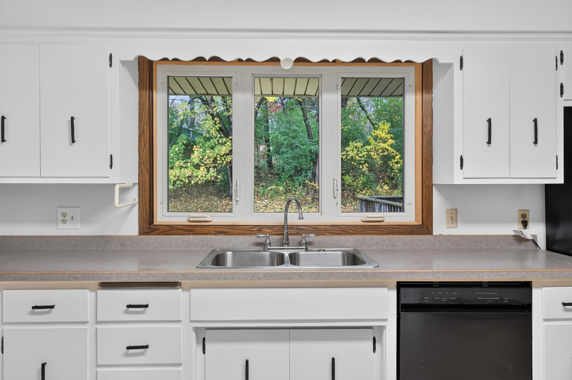 View of Residential at 2187 Springside Drive, Saint Paul MN 55119, Saint Paul (37 of 64) - Mike Wilen | Minnesota Team Real Estate