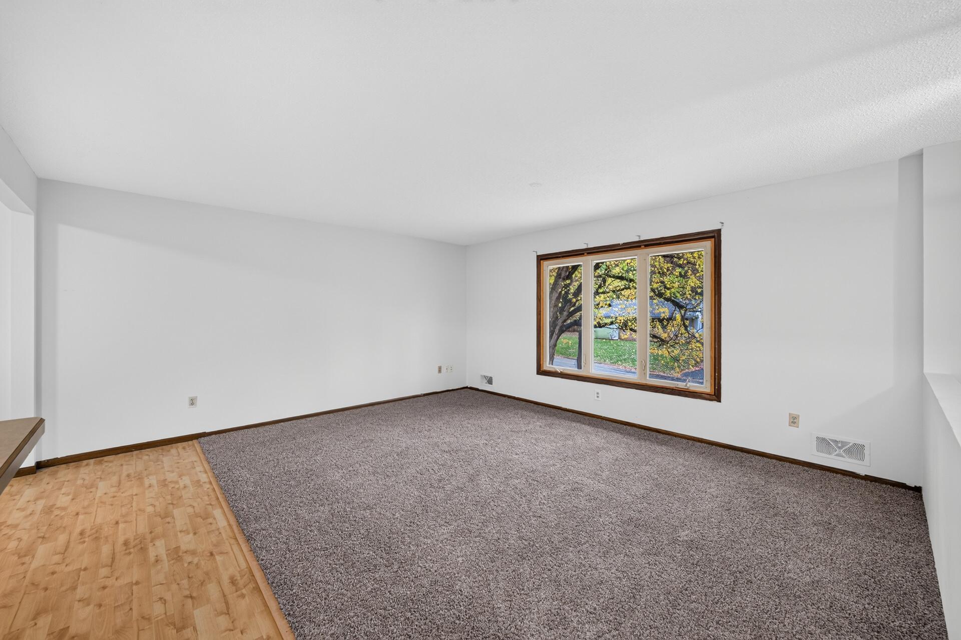 View of Residential at 2187 Springside Drive, Saint Paul MN 55119, Saint Paul (19 of 64) - Mike Wilen | Minnesota Team Real Estate