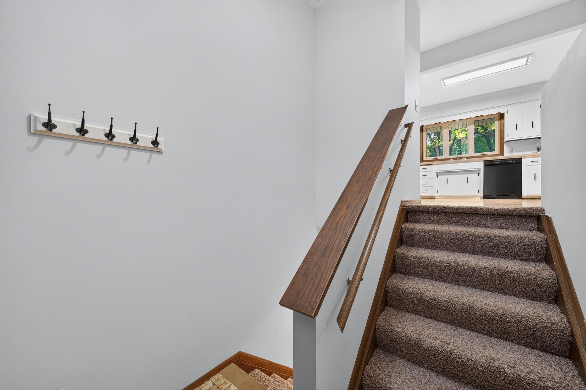View of Residential at 2187 Springside Drive, Saint Paul MN 55119, Saint Paul (8 of 64) - Mike Wilen | Minnesota Team Real Estate