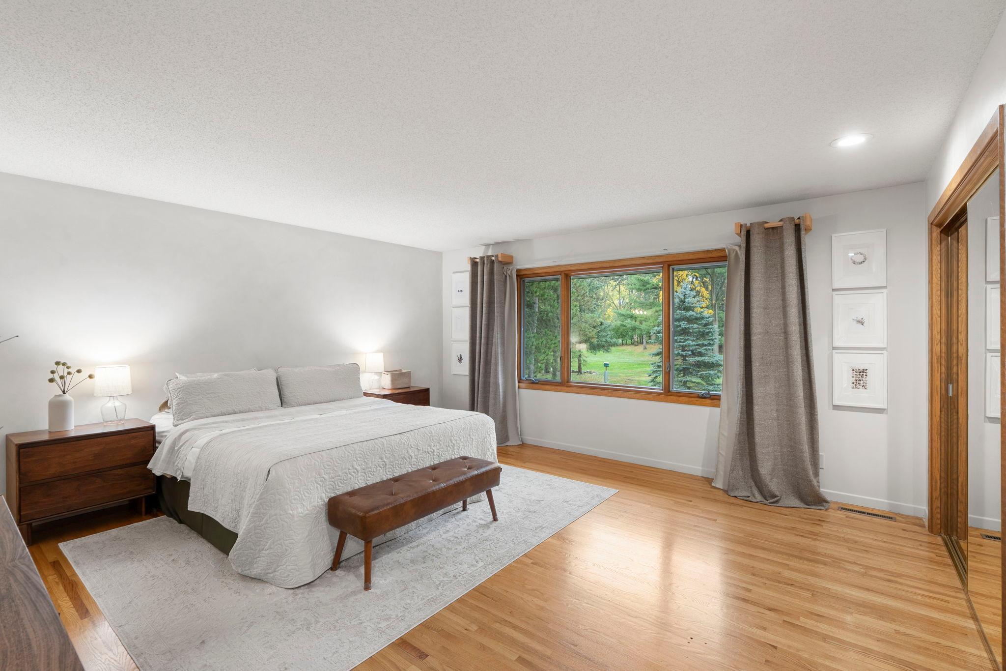 View of Residential at 8281 Deer Pond Trail, Lake Elmo MN 55042, Lake Elmo (24 of 64) - Mike Wilen | Minnesota Team Real Estate