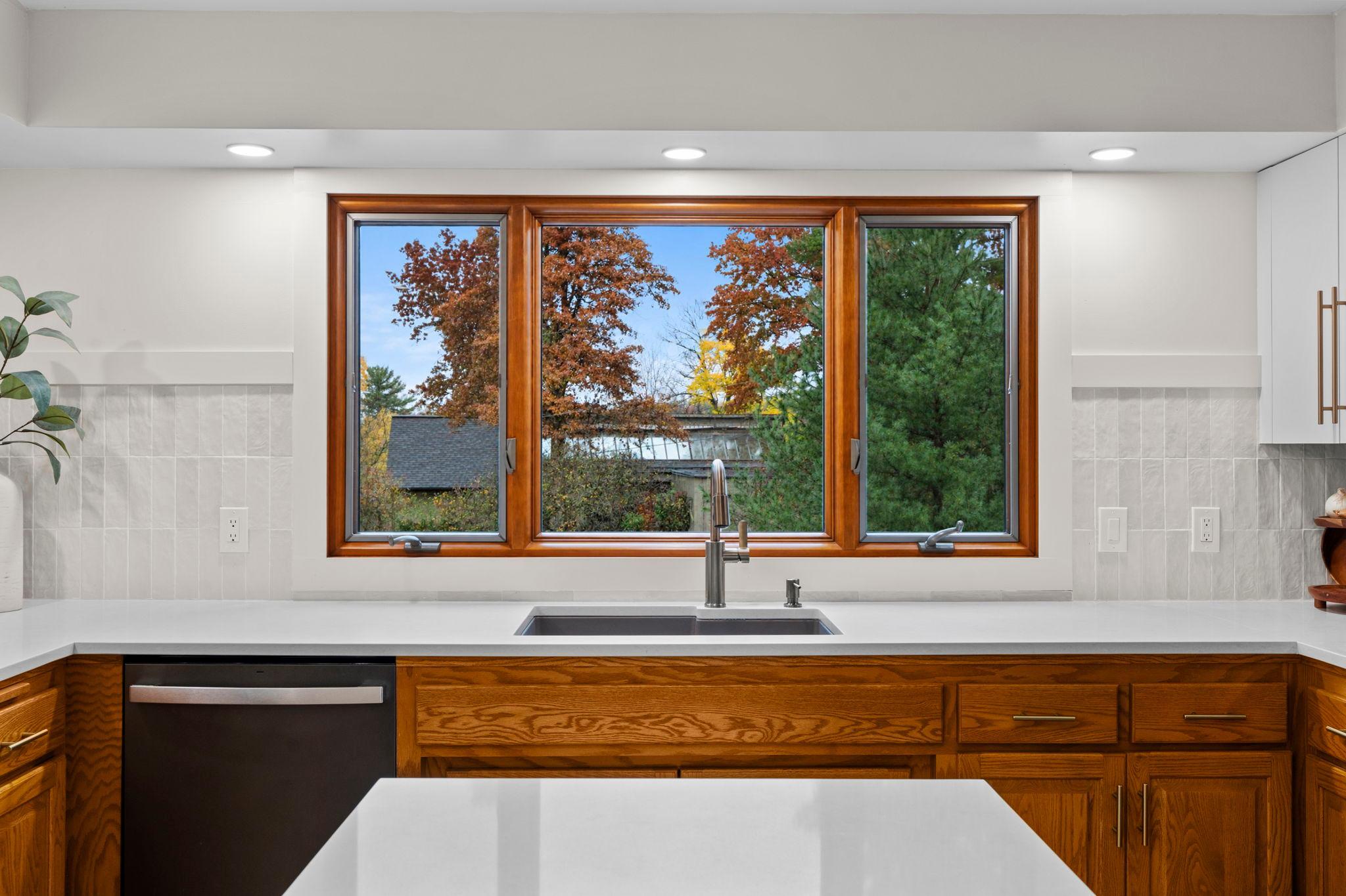 View of Residential at 8281 Deer Pond Trail, Lake Elmo MN 55042, Lake Elmo (22 of 64) - Mike Wilen | Minnesota Team Real Estate