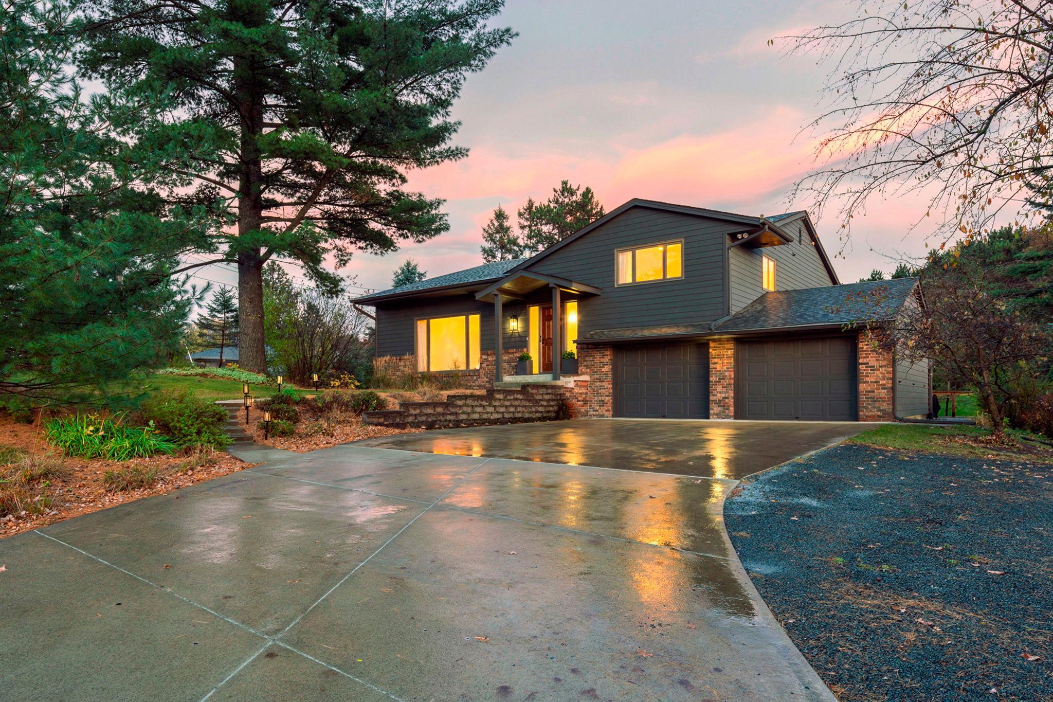 View of Single Family at 8281 Deer Pond Trail, Lake Elmo - Mike Wilen | Minnesota Team Real Estate