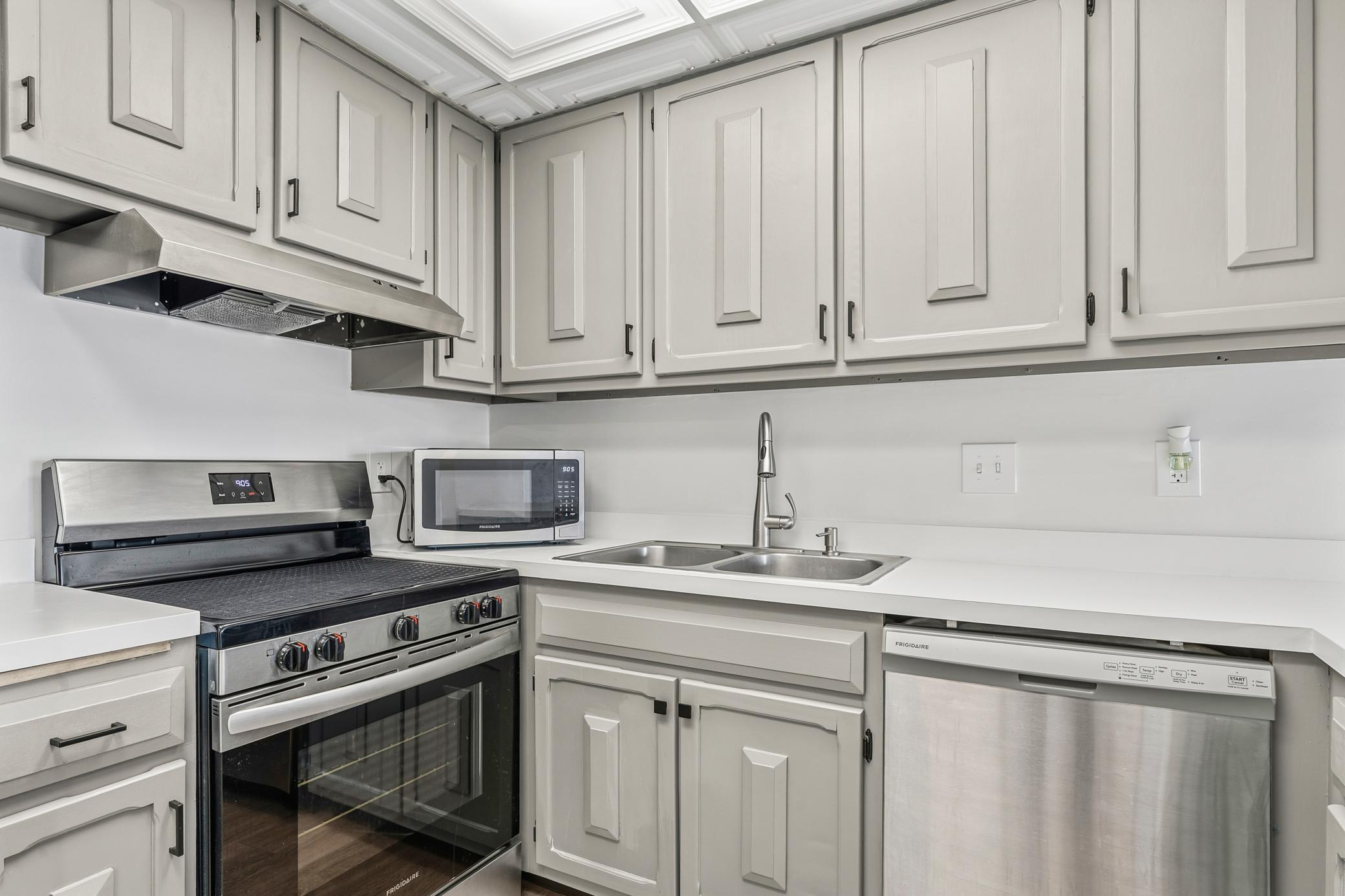 View of Residential at 6400 York Avenue #505, Edina MN 55435, Edina (13 of 28) - Mike Wilen | Minnesota Team Real Estate