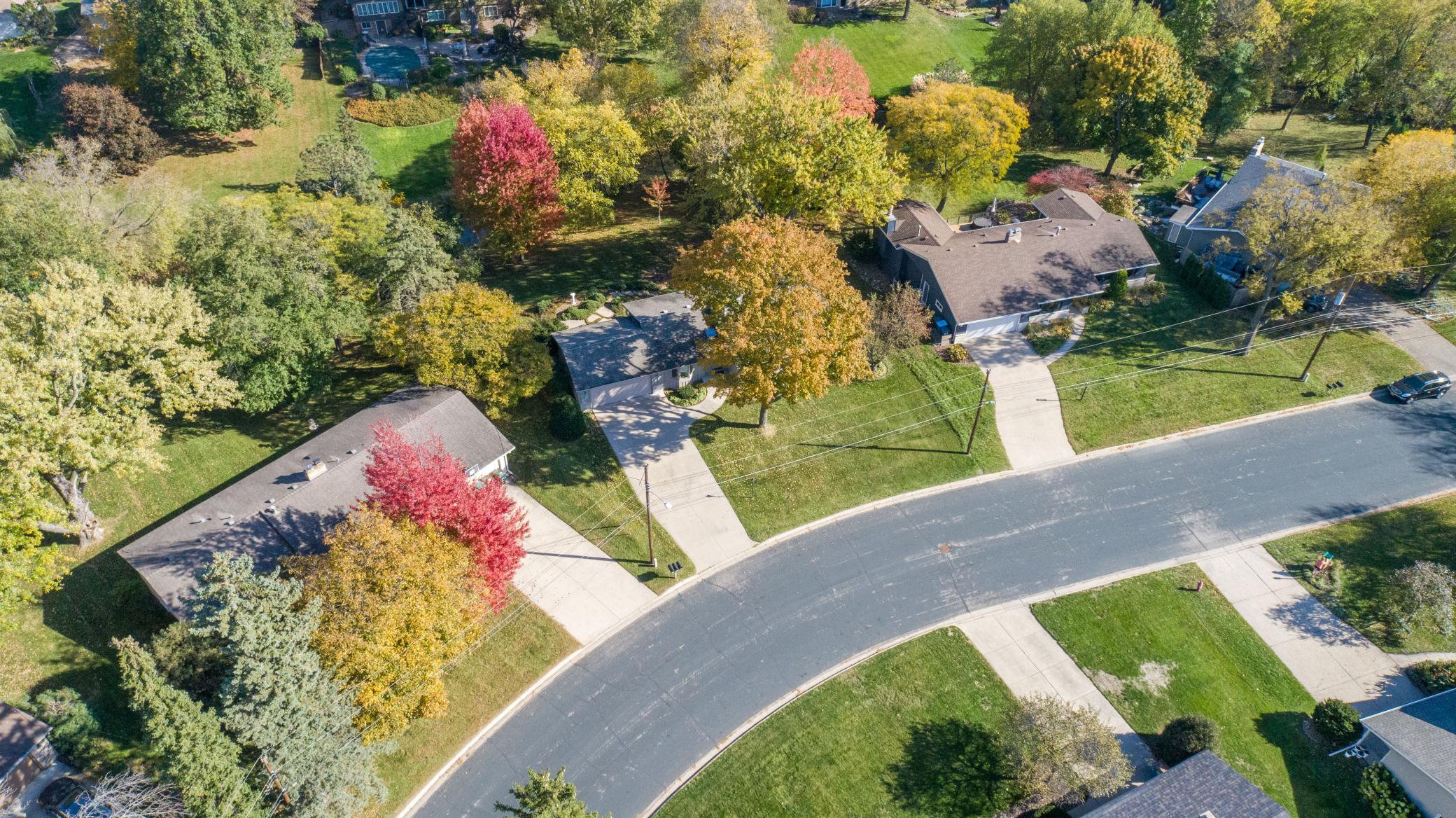 View of Residential at 9621 Upton Road, Bloomington MN 55431, Bloomington (15 of 17) - Mike Wilen | Minnesota Team Real Estate