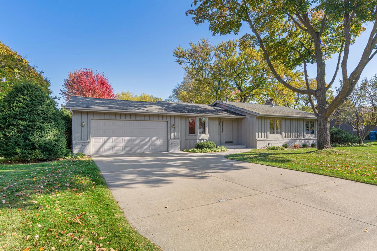 View of Residential at 9621 Upton Road, Bloomington MN 55431, Bloomington (2 of 17) - Mike Wilen | Minnesota Team Real Estate