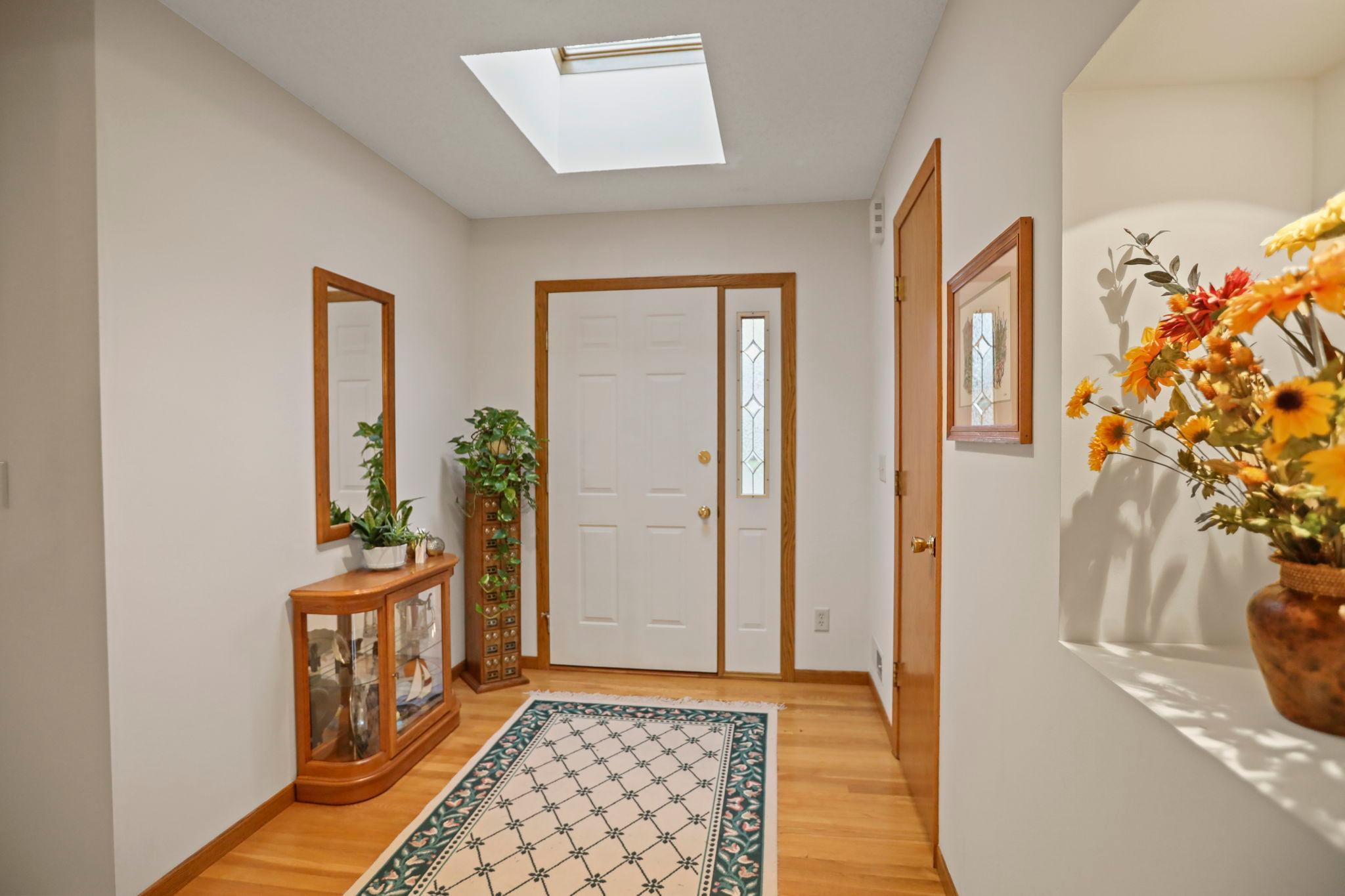 View of Residential at 9621 Upton Road, Bloomington MN 55431, Bloomington (4 of 60) - Mike Wilen | Minnesota Team Real Estate