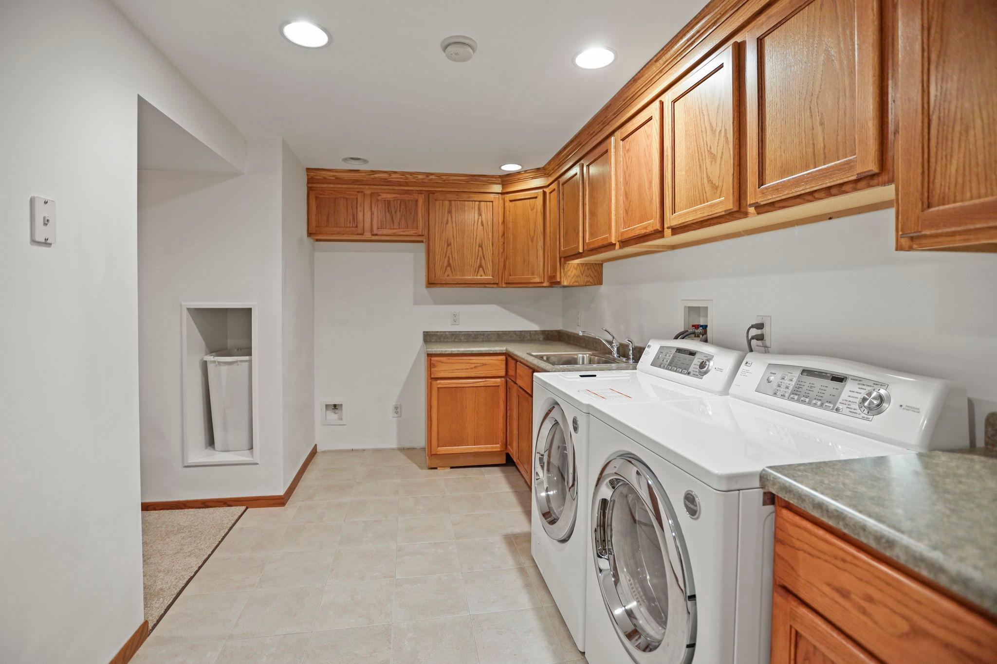 View of Residential at 9621 Upton Road, Bloomington MN 55431, Bloomington (39 of 60) - Mike Wilen | Minnesota Team Real Estate