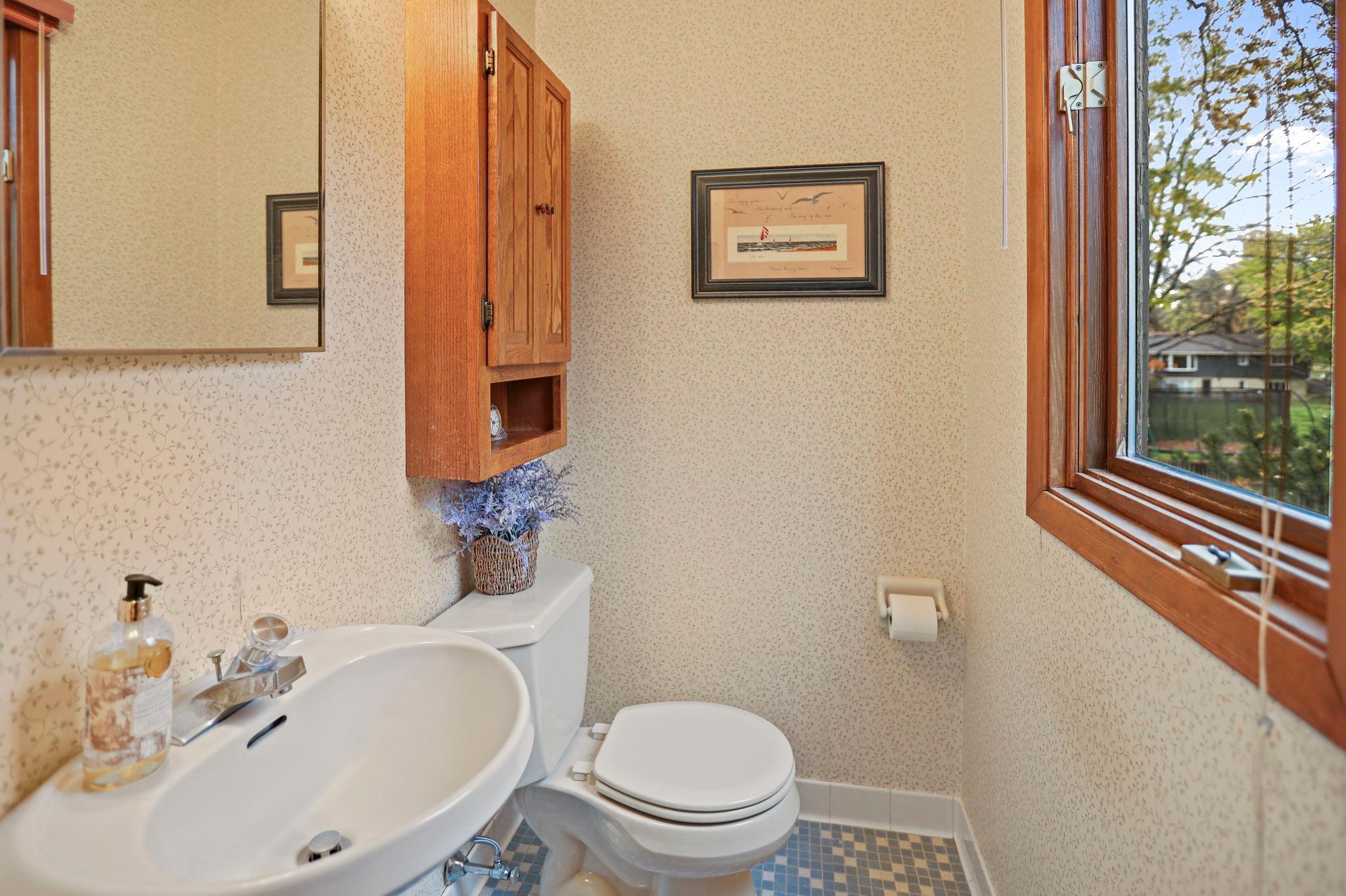 View of Residential at 9621 Upton Road, Bloomington MN 55431, Bloomington (26 of 60) - Mike Wilen | Minnesota Team Real Estate
