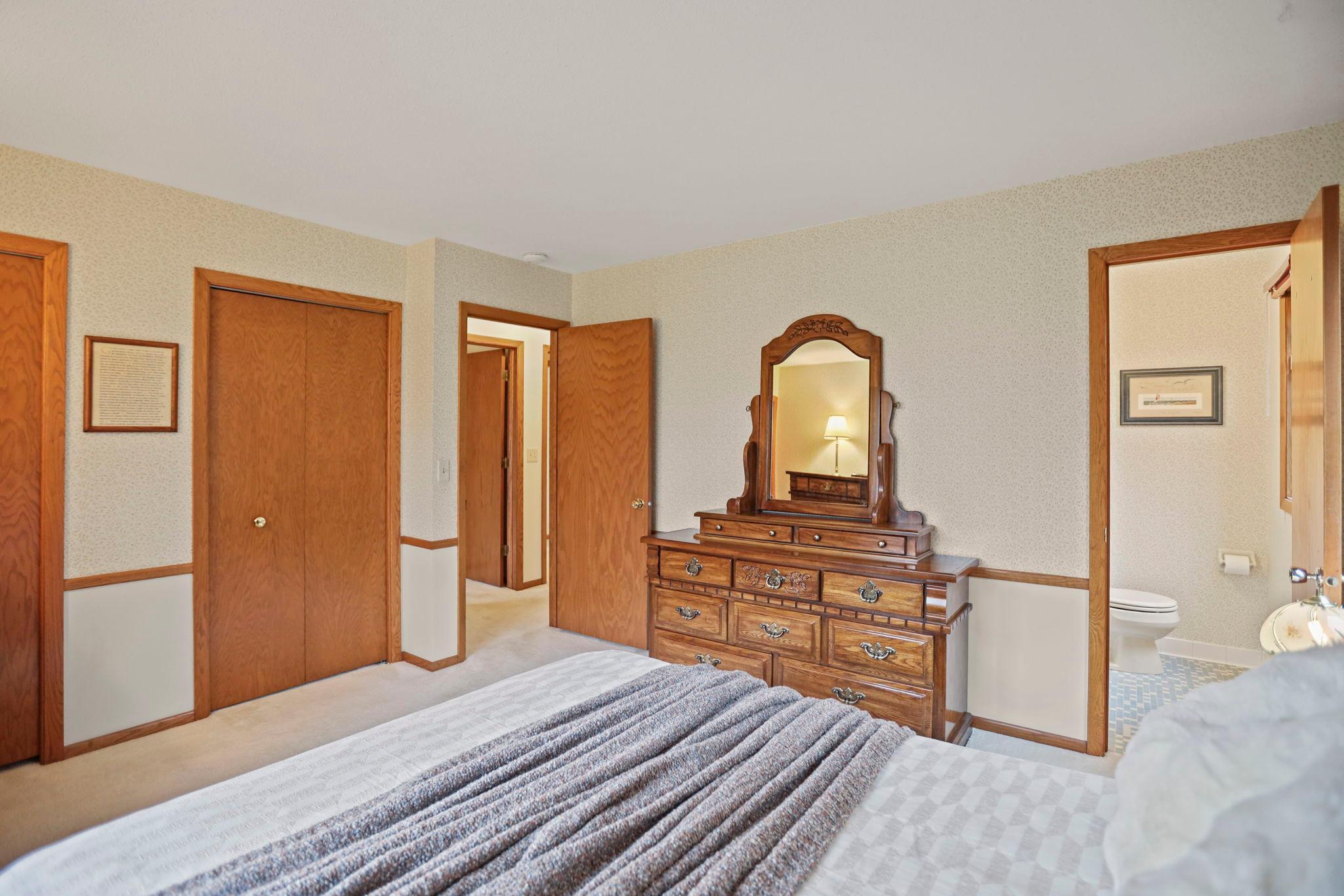 View of Residential at 9621 Upton Road, Bloomington MN 55431, Bloomington (25 of 60) - Mike Wilen | Minnesota Team Real Estate