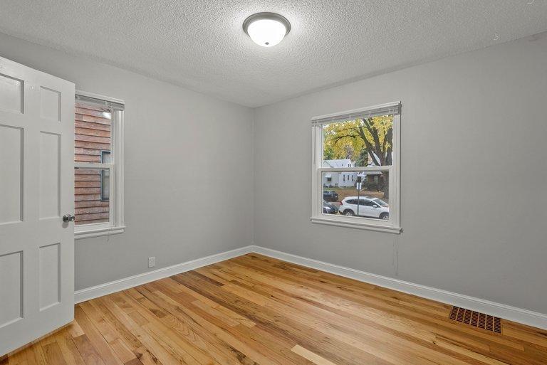 View of Residential at 2942 Zenith Avenue, Robbinsdale MN 55422, Robbinsdale (14 of 26) - Mike Wilen | Minnesota Team Real Estate