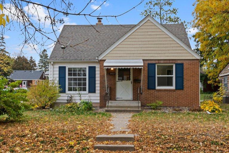 View of Single Family at 2942 Zenith Avenue, Robbinsdale - Mike Wilen | Minnesota Team Real Estate