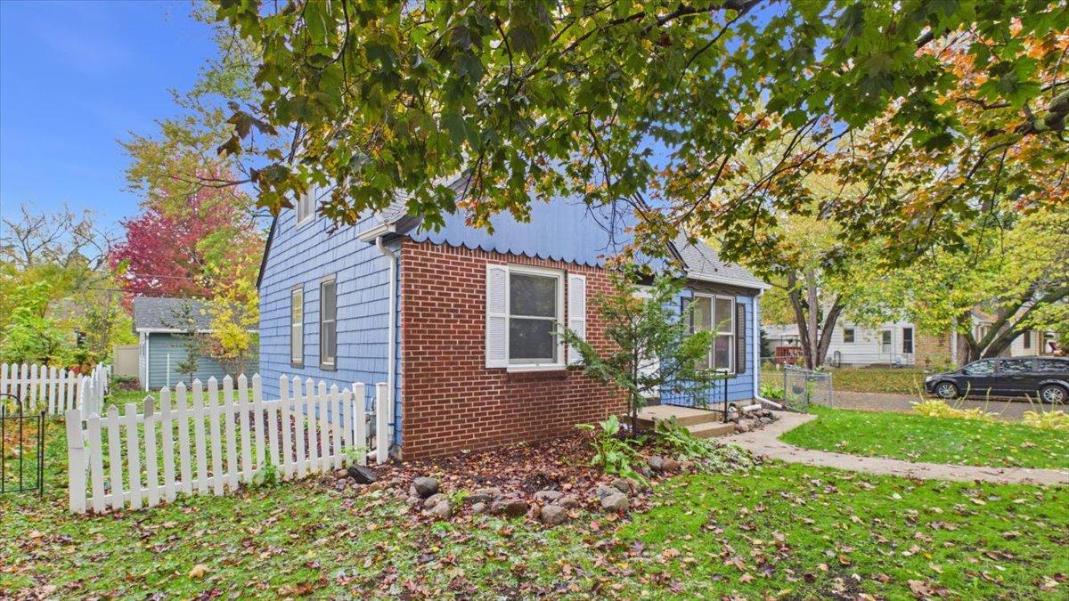 View of Residential at 3110 Texas Avenue, Saint Louis Park MN 55426, Saint Louis Park (44 of 51) - Mike Wilen | Minnesota Team Real Estate