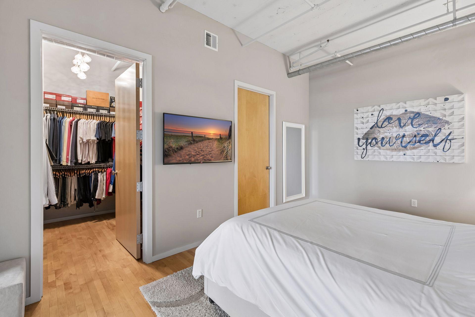 View of Residential at 290 Market Street #502, Minneapolis MN 55405, Minneapolis (26 of 46) - Mike Wilen | Minnesota Team Real Estate