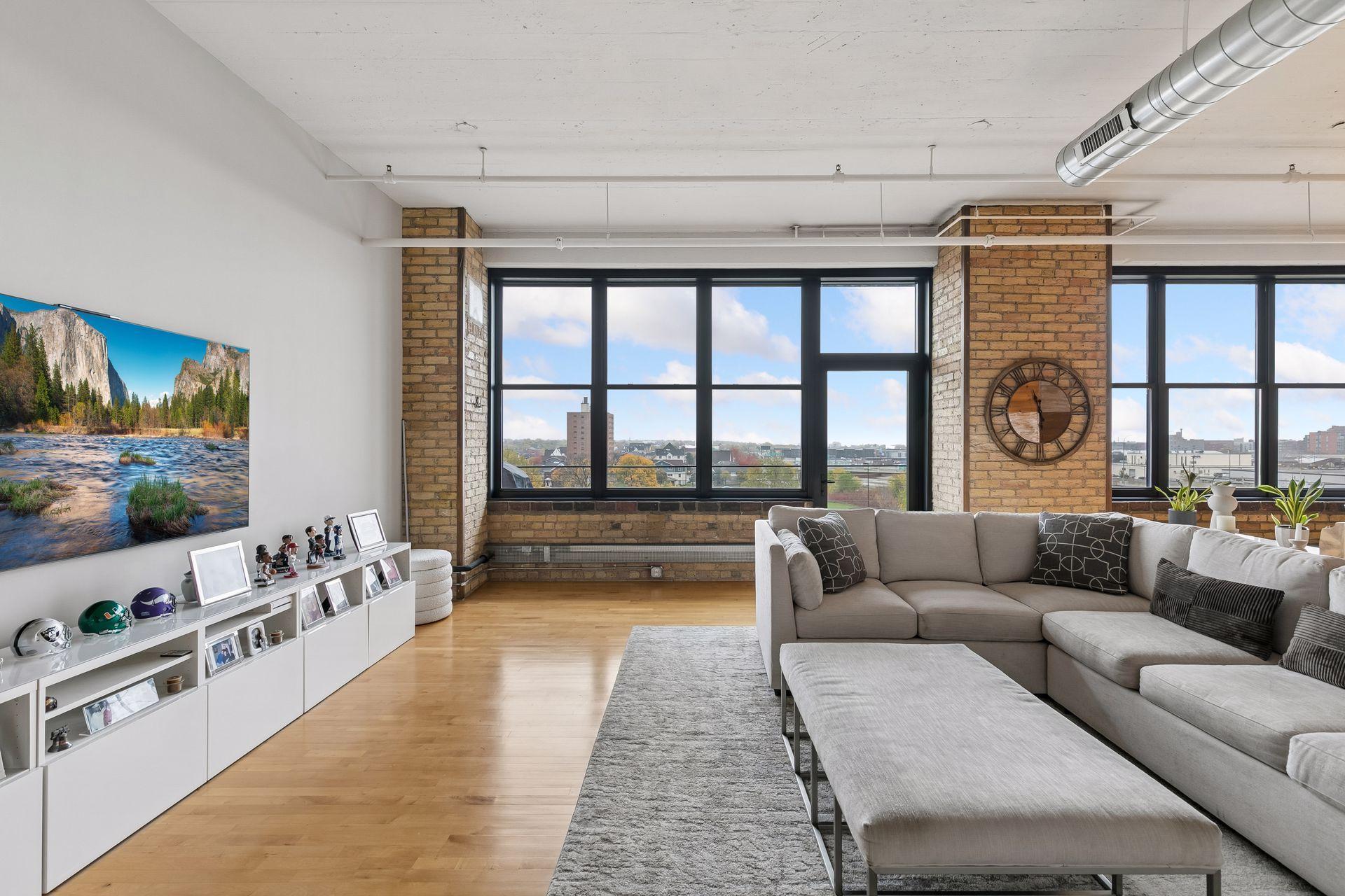 View of Residential at 290 Market Street #502, Minneapolis MN 55405, Minneapolis (21 of 46) - Mike Wilen | Minnesota Team Real Estate